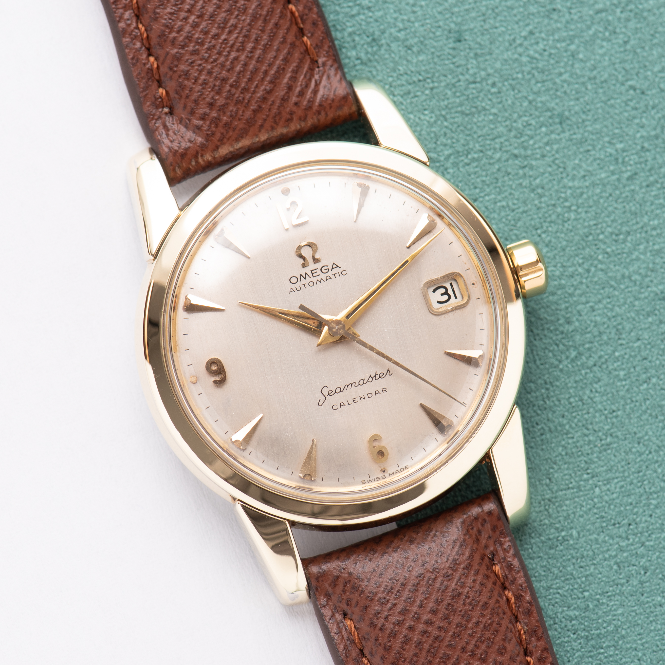 Vue de Omega Automatic Seamaster Calendar Réf 2849 6SC from 1958