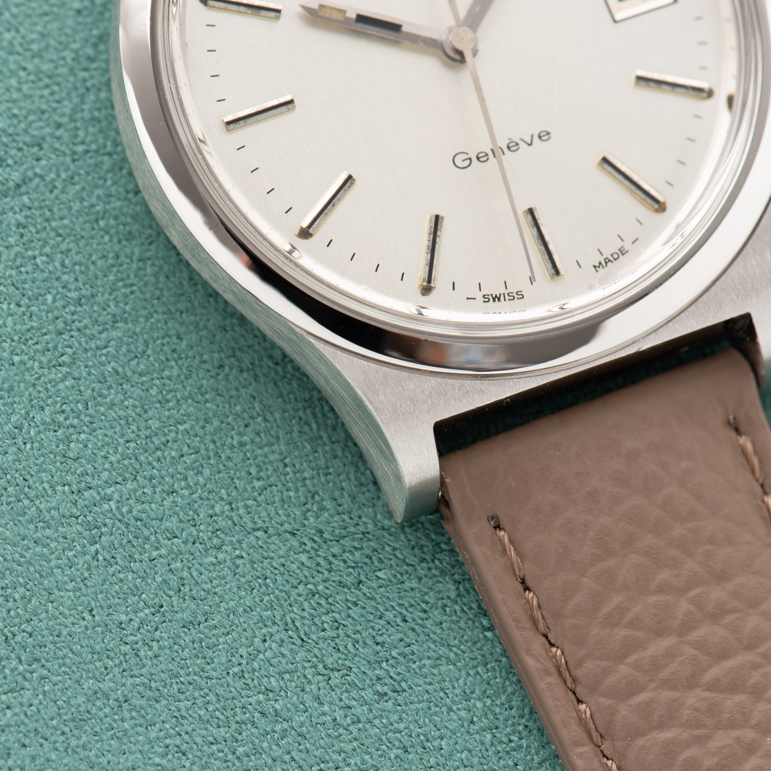 Vue de Omega Genève Date Cal 1030 Réf 136.0102 from 1975