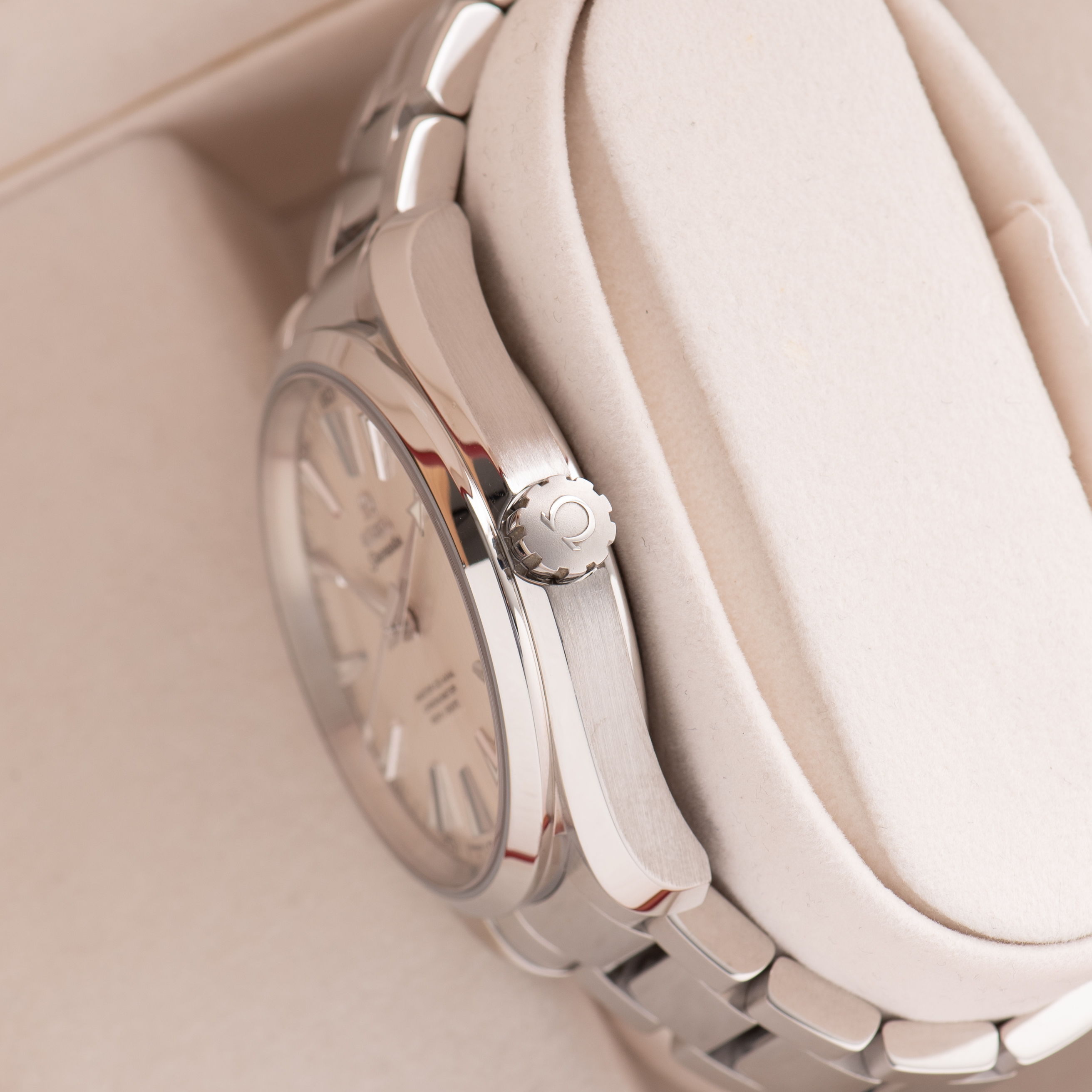 Zicht op Omega Seamaster Aqua Terra Co-Axial Automatic Ref 231.10.42.21.02.003 Volledige set