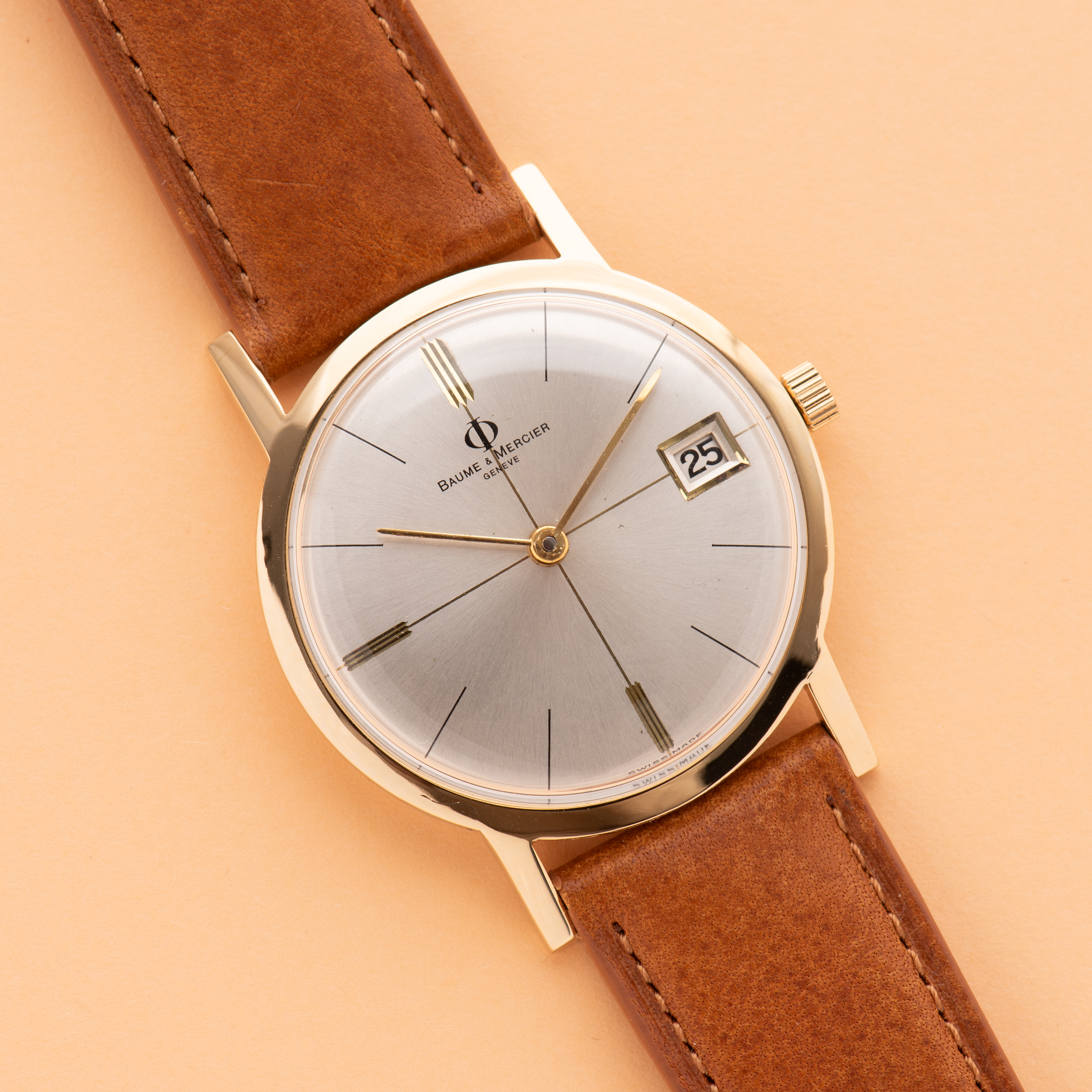 Zicht op Baume & Mercier Genève kruisdraad wijzerplaat mechanische ref 76929