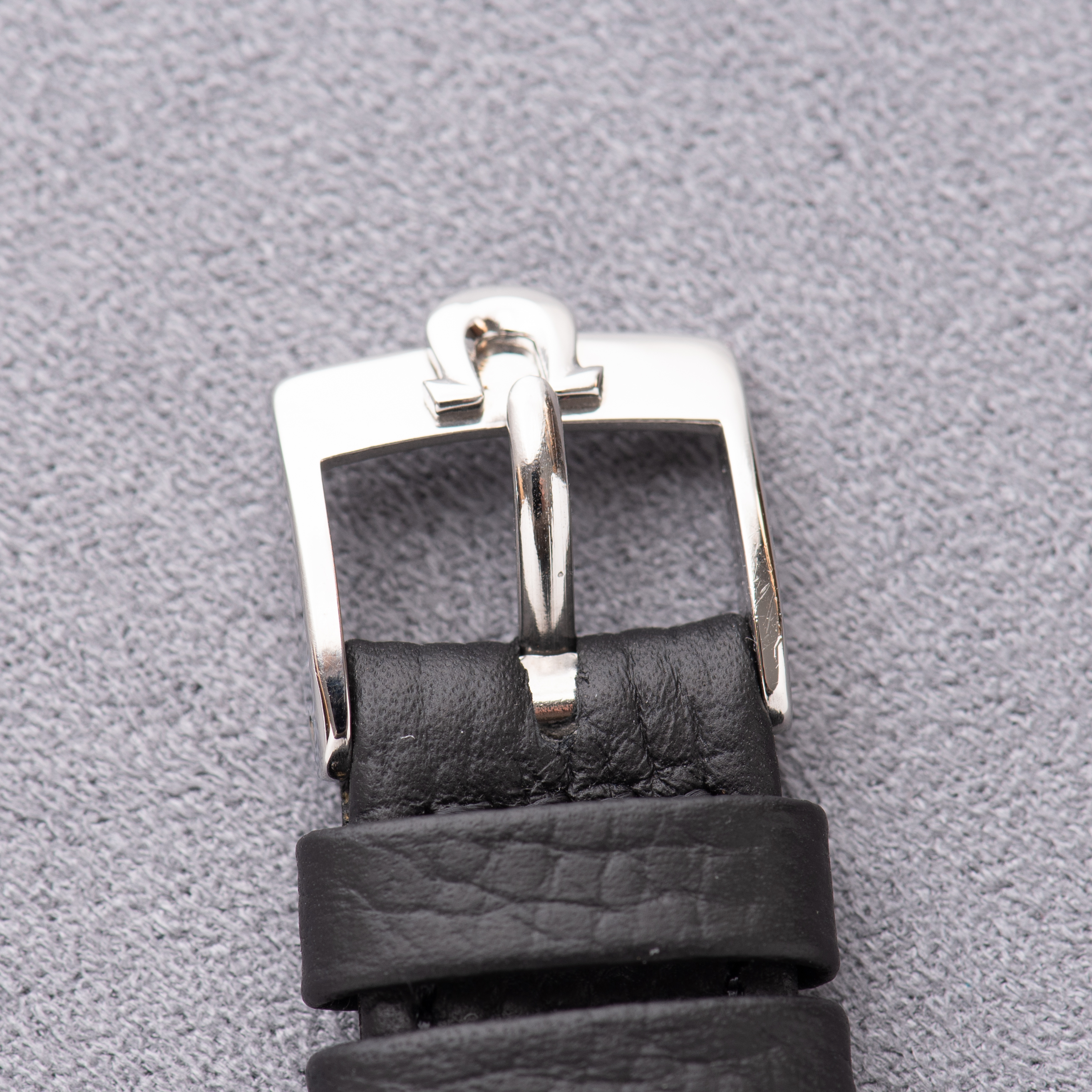 View of Omega Genève Dynamic Automatic Date Blue Dial from 1968 Ref 166.039