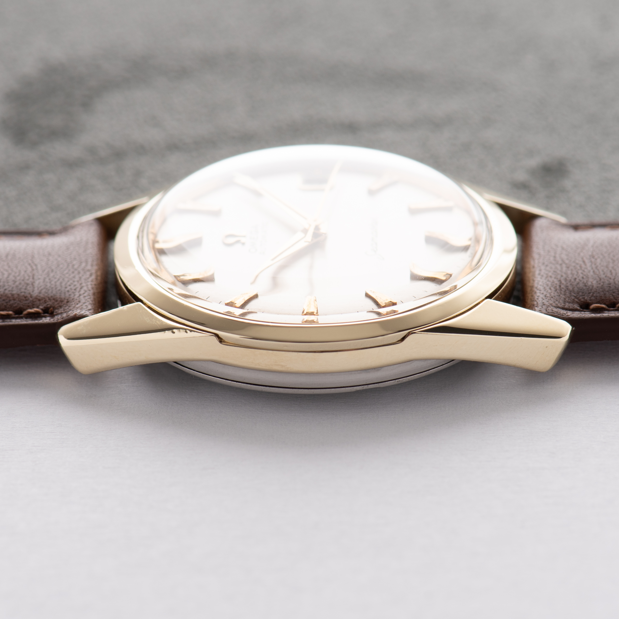 Vue de Omega Seamaster Automatic Silver Dial réf 14701.61 SC cal 562 from 1961