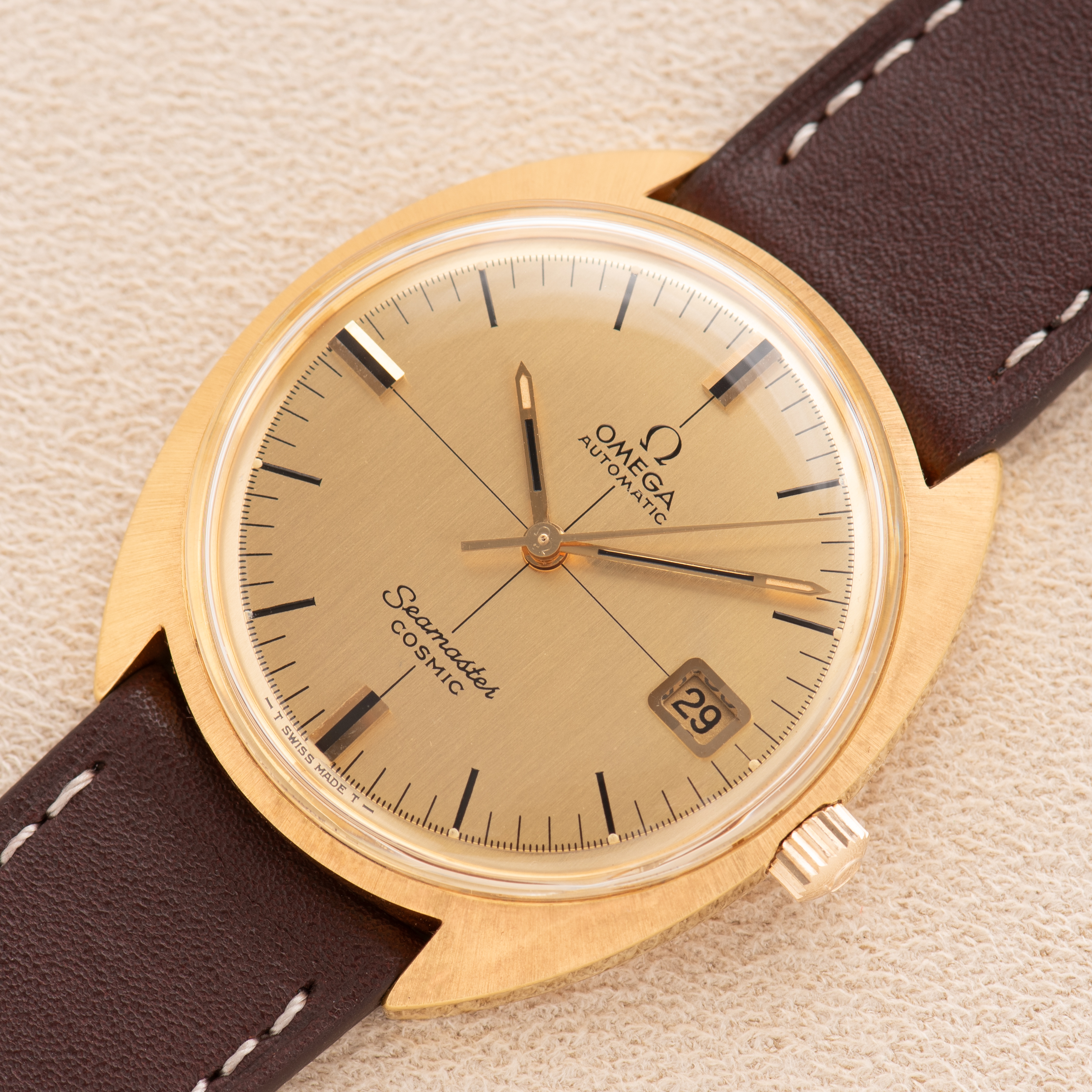 Vue de Omega Automatic Seamaster Cosmic "Crosshair" Dial réf 166.026 from 1969