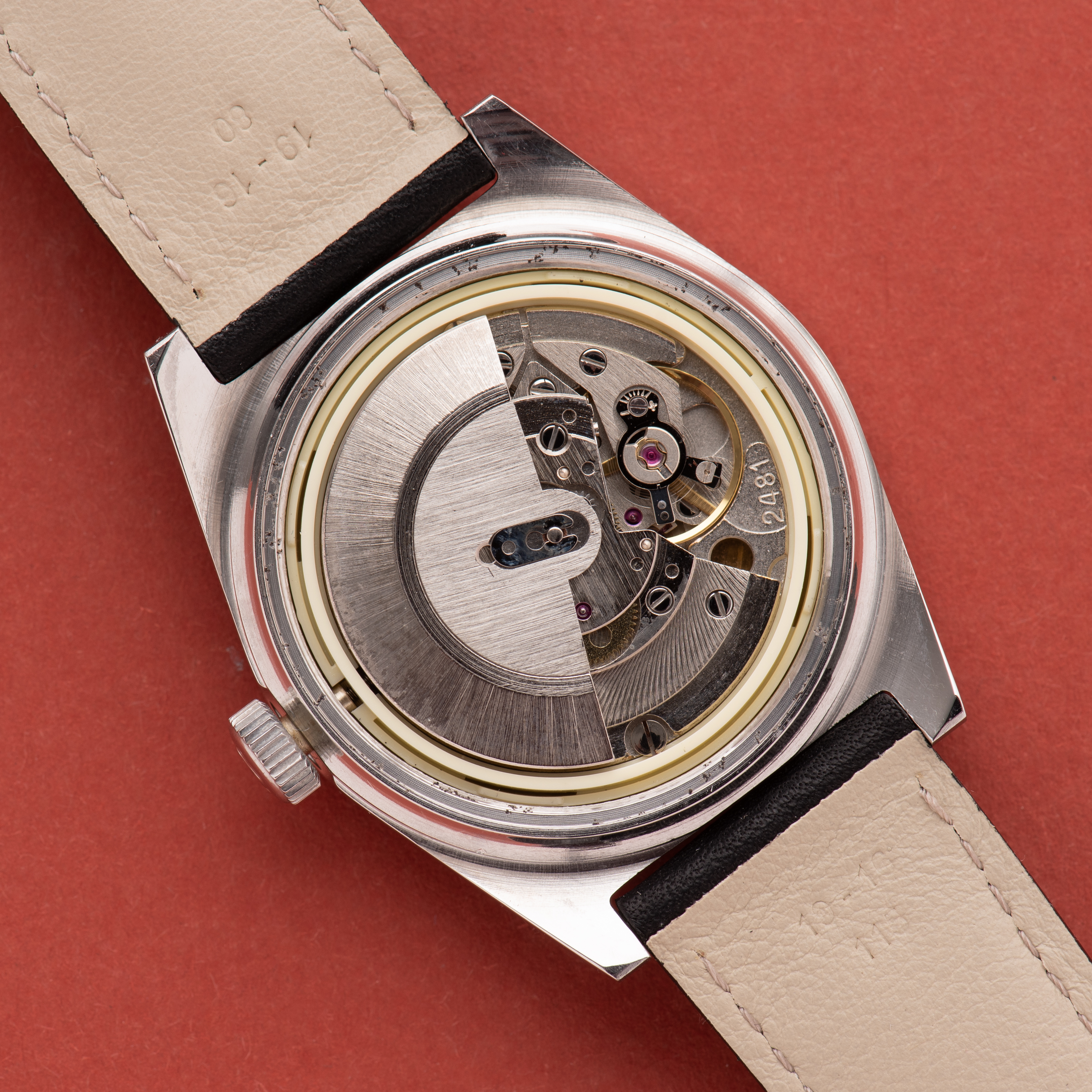 Zicht op Tissot Swiss Automatic PR516 Roger Moore Edition ref 44622-6X