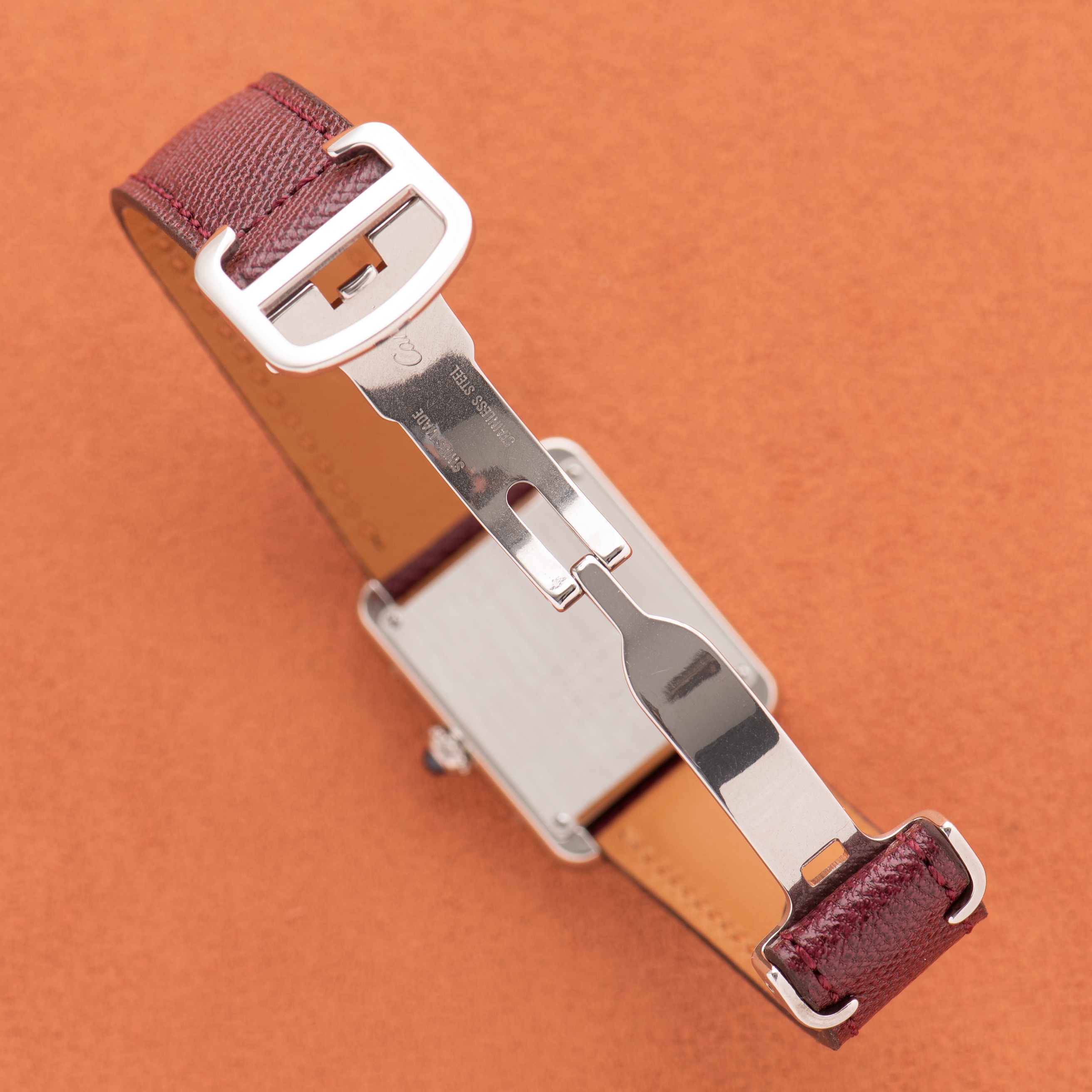 Vue de Cartier Tank Solo PM Roman Dial réf 2716