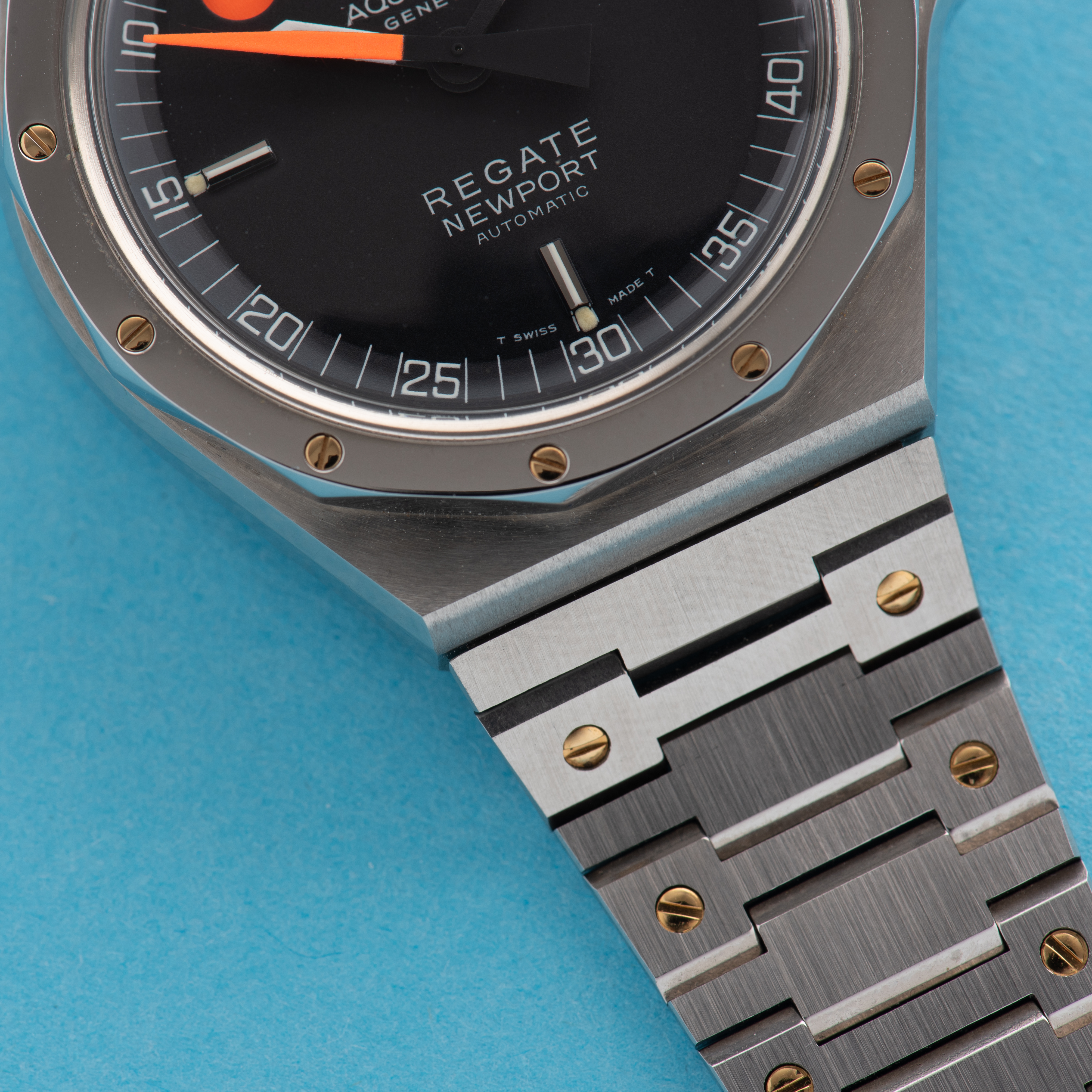 Zicht op Aquastar Geneva Regate Newport ref 9856 New Old Stock