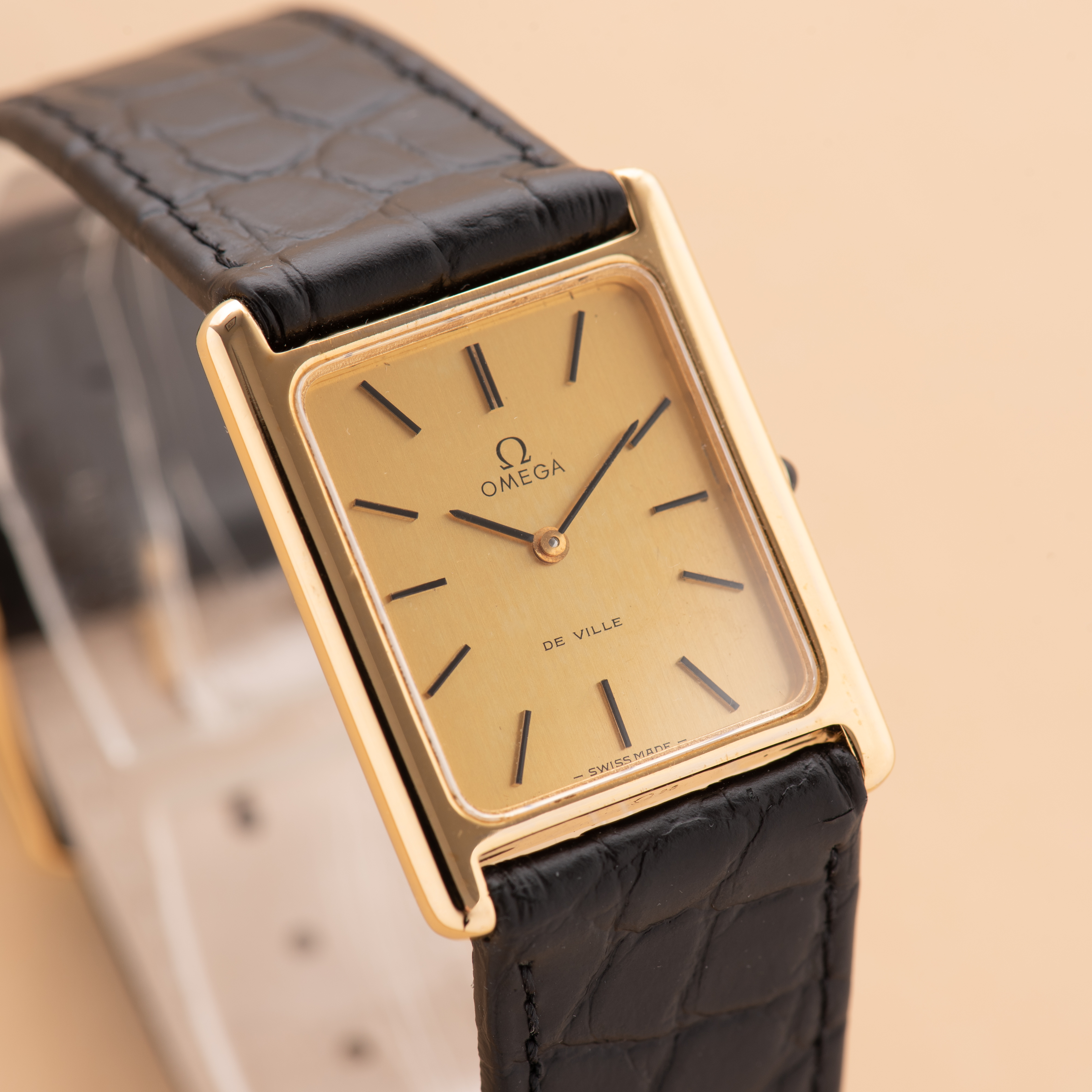 View of Omega De Ville Classique Ref 511.0404 from 1975