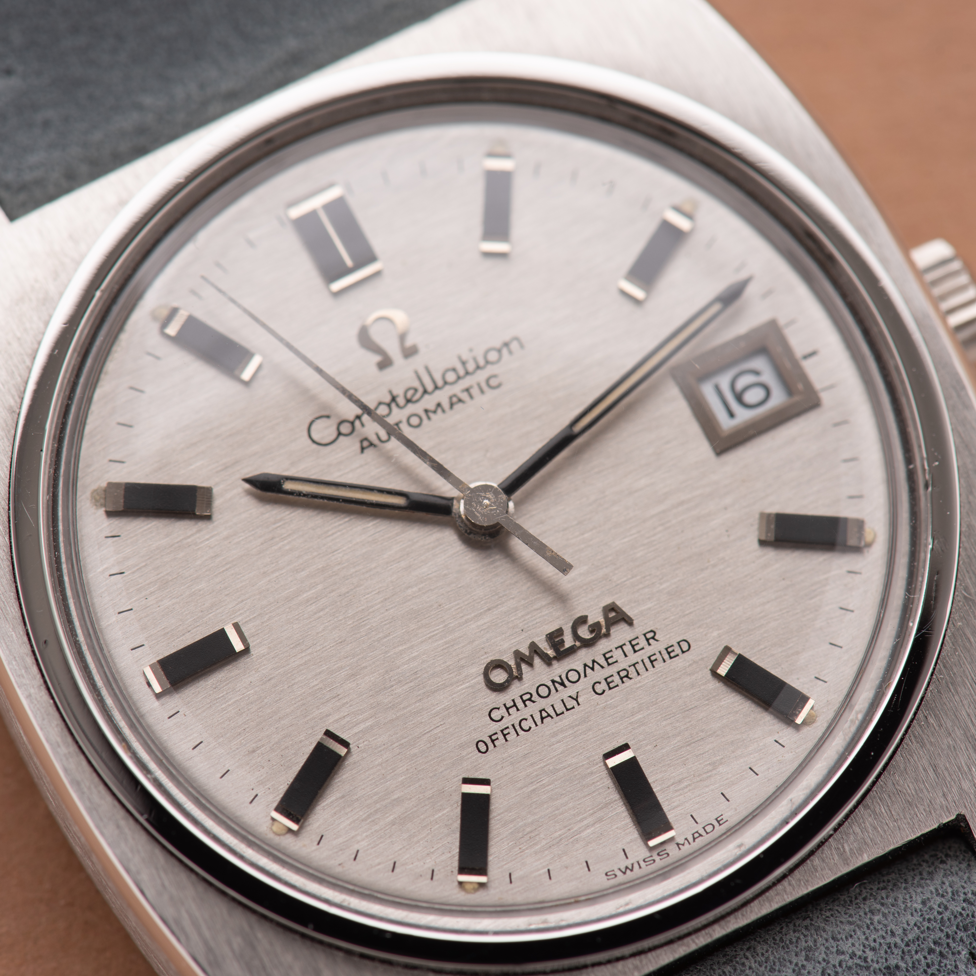 View of Omega Constellation Automatic Silver "linear" cal 1002 ref 168.042