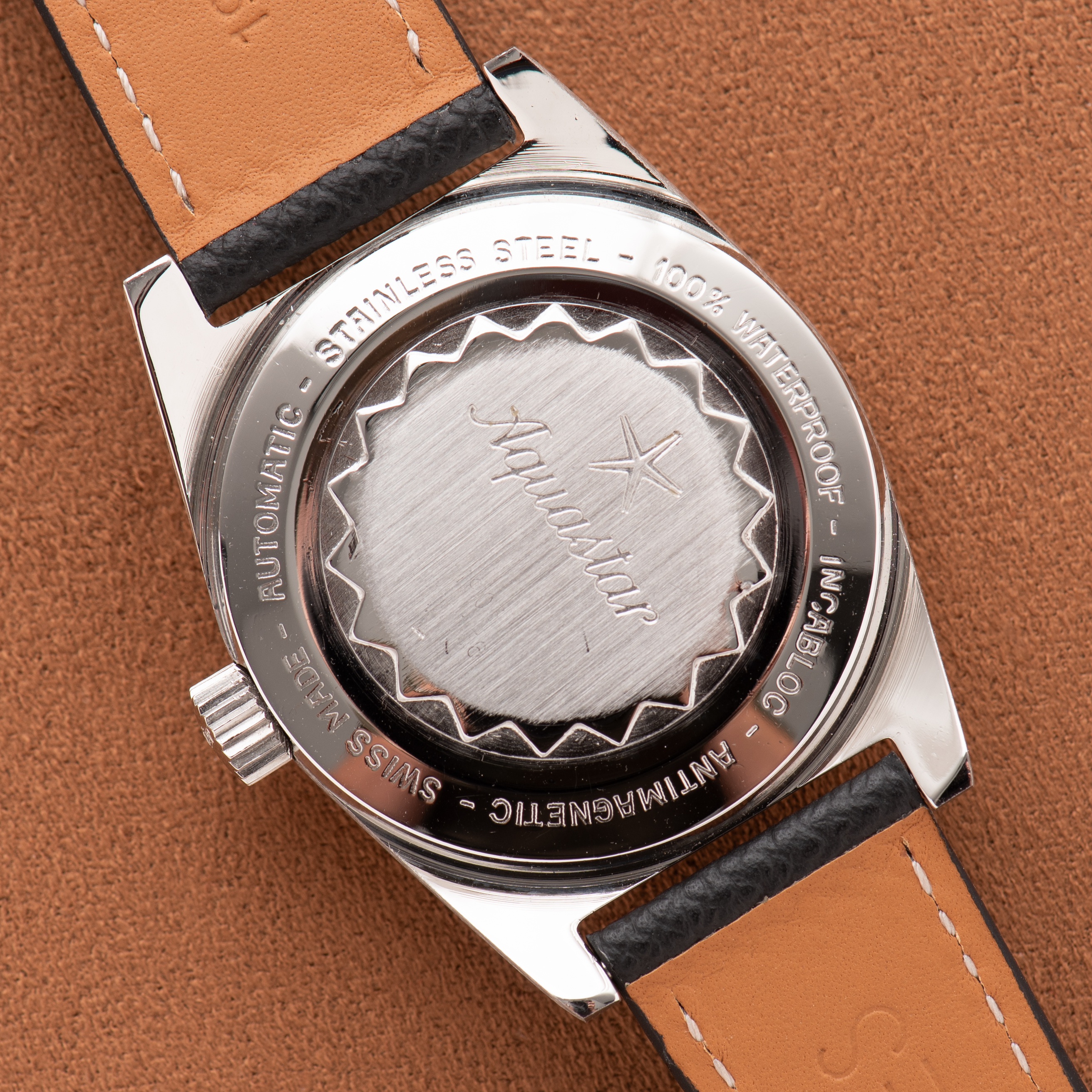 Zicht op Aquastar Geneva Automatic 200 meter 600 FEET