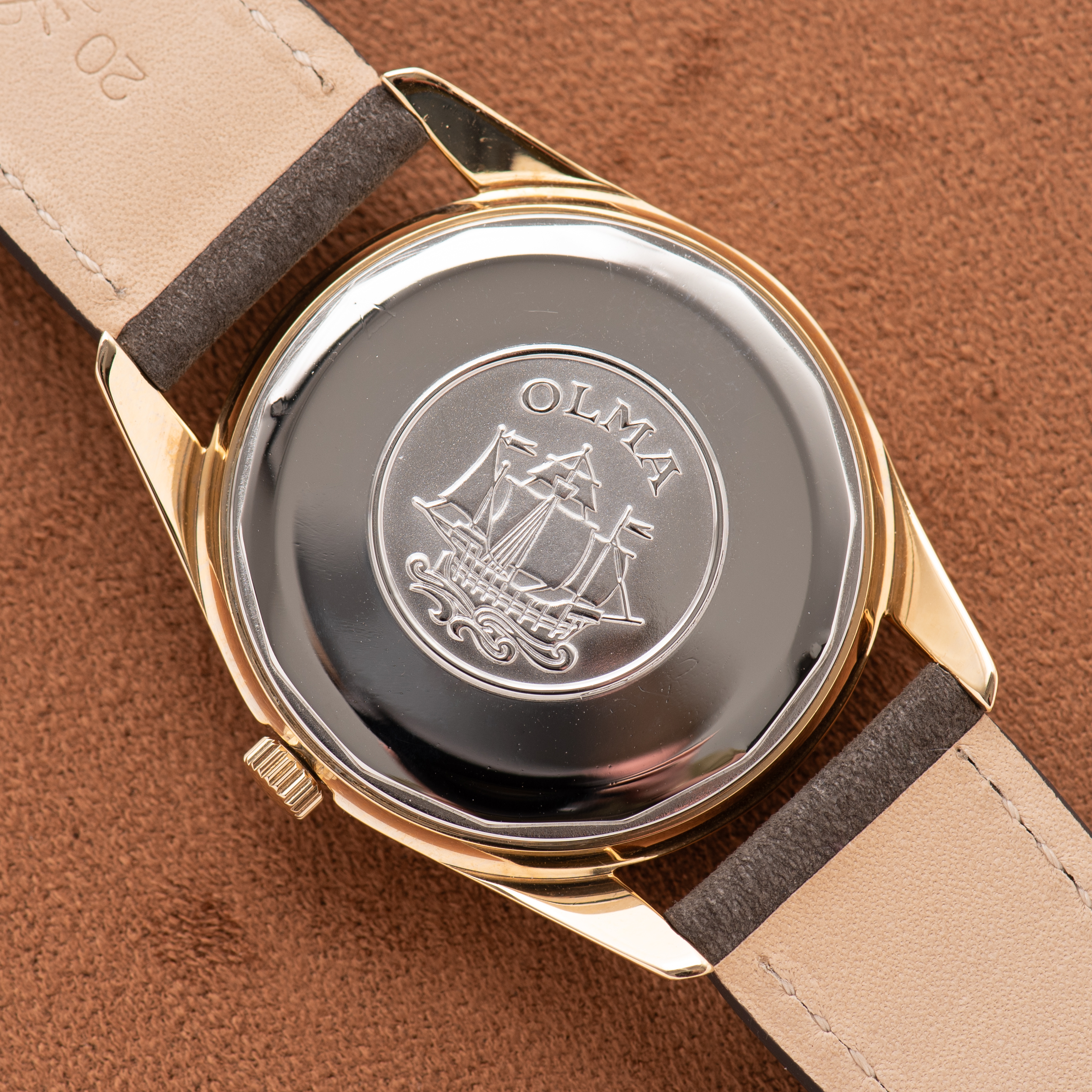 View of Olma Caravelle Automatic 25jewels Super Compressor "Twisted Lugs"