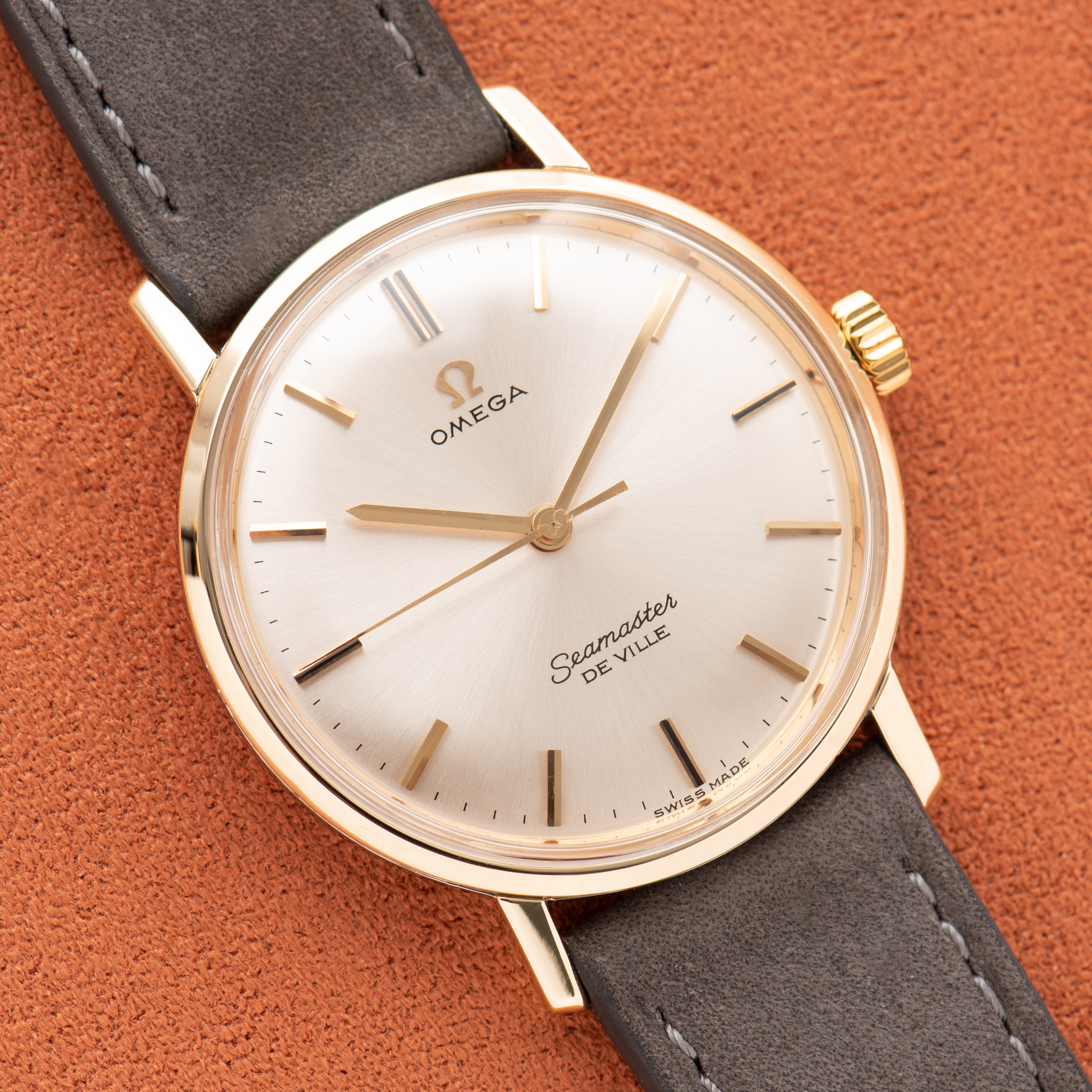 Vue de Omega Seamaster De Ville Date Gold/Steel Réf 135.020 from 1964