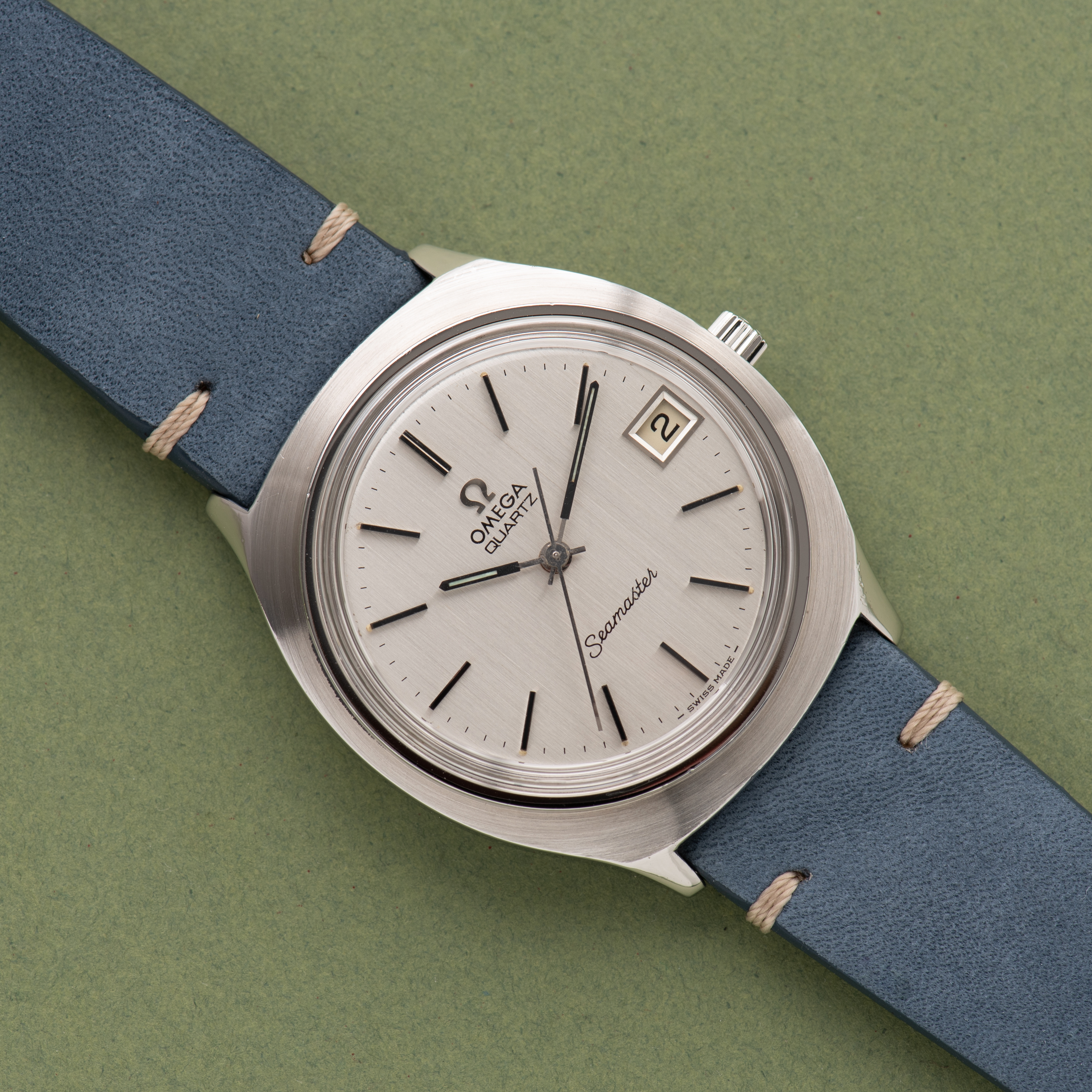 Vue de Omega Quartz Seamaster Silver dial réf 196.0072 from 1977