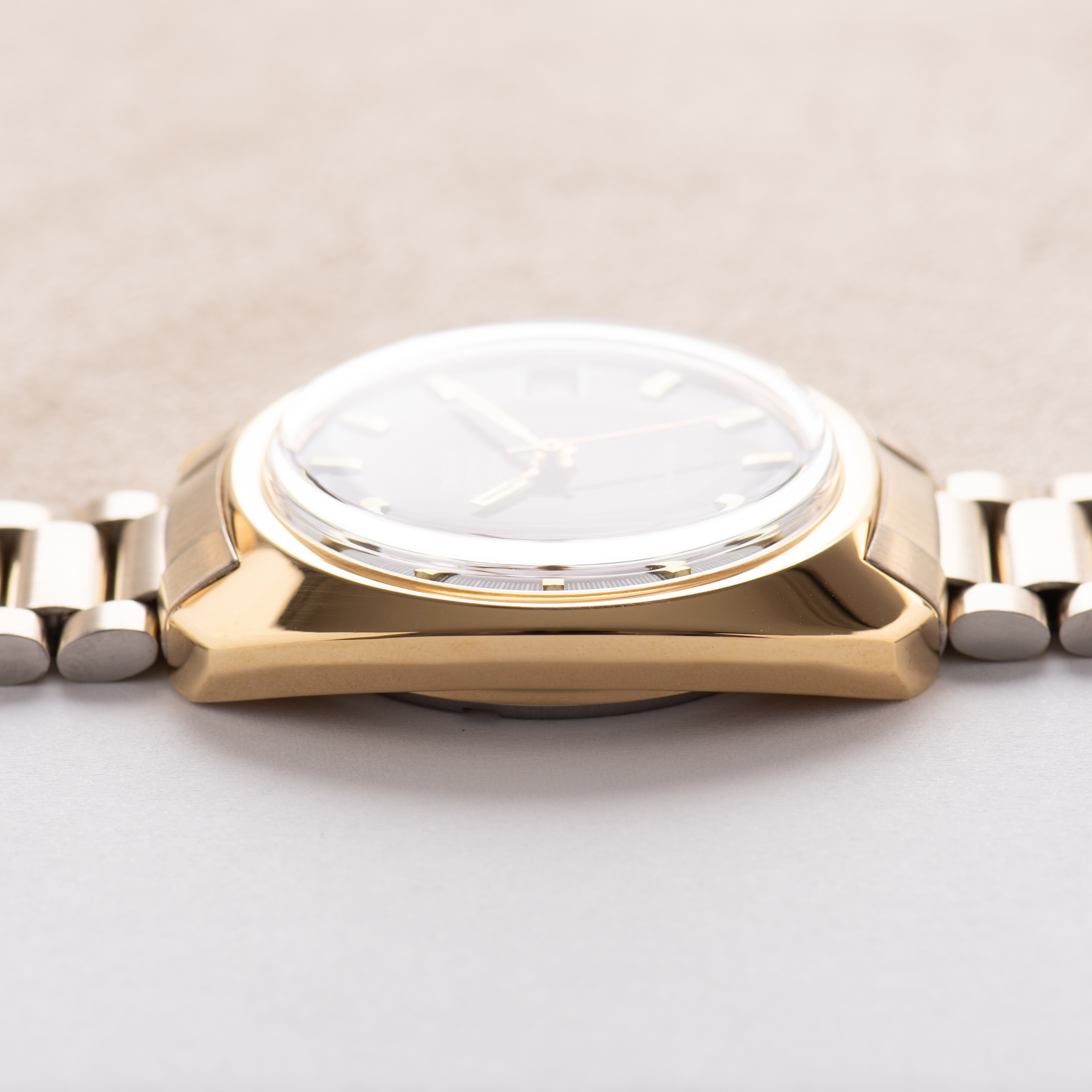 View of Omega Electronic F300 Hz Genève Chronometer Bordeaux Dial Ref 198.030 from 1972