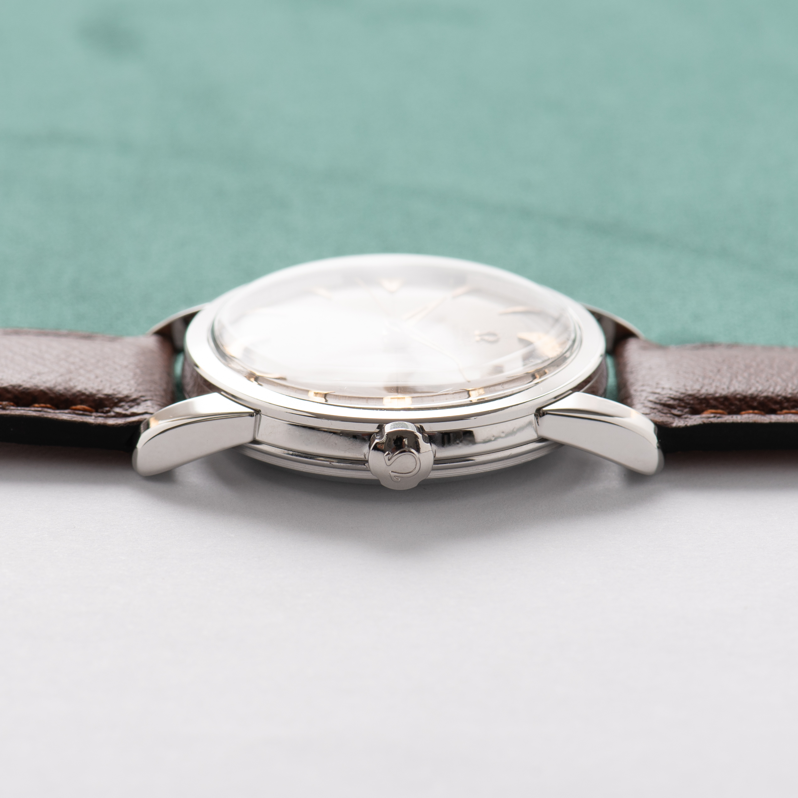 Vue de Omega Automatic Seamaster Crosshair Steel réf 2846-5 SC cal 501 from 1956