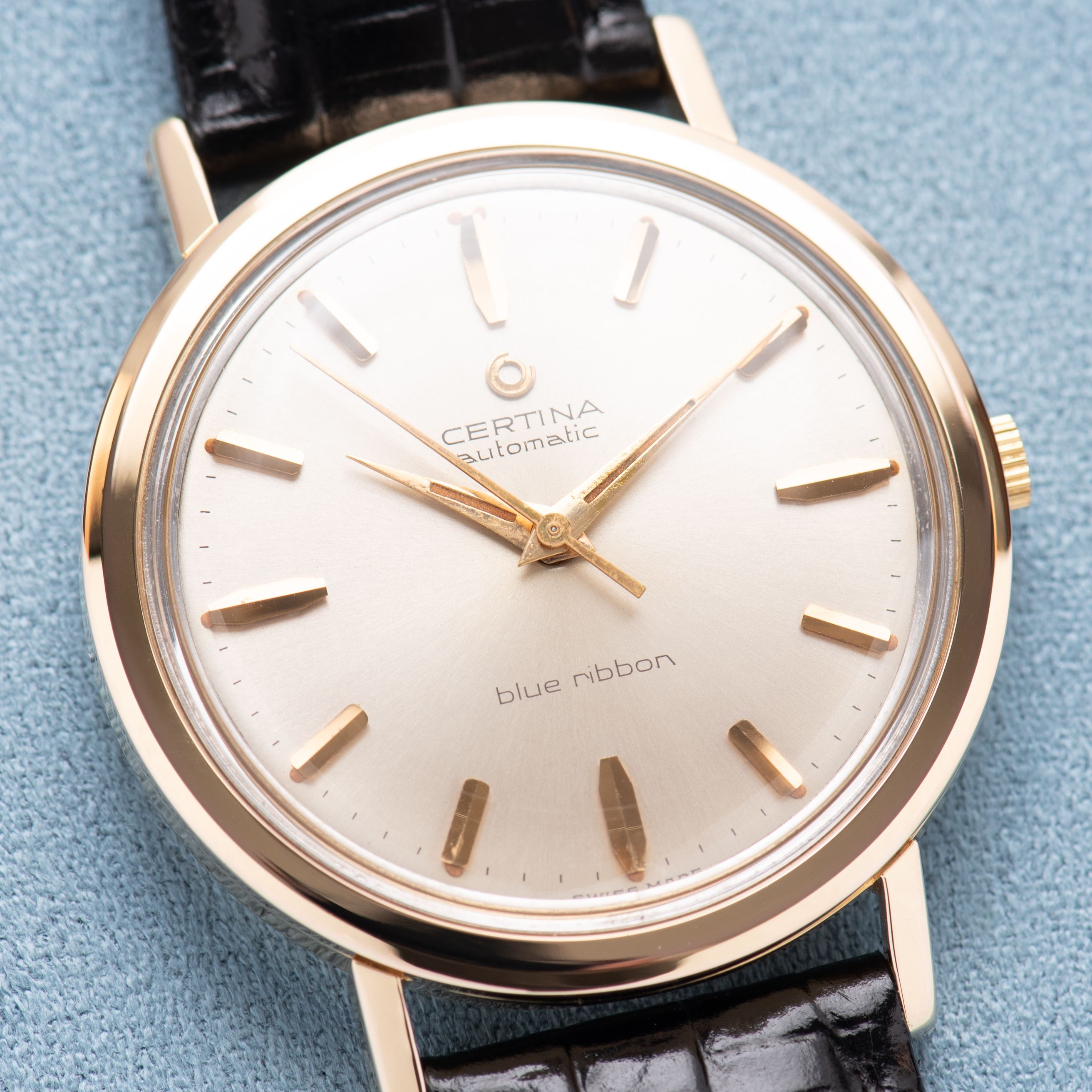 Vue de Certina Automatic Blue Ribbon Gold Capped/Steel from 1970 réf 5606 103