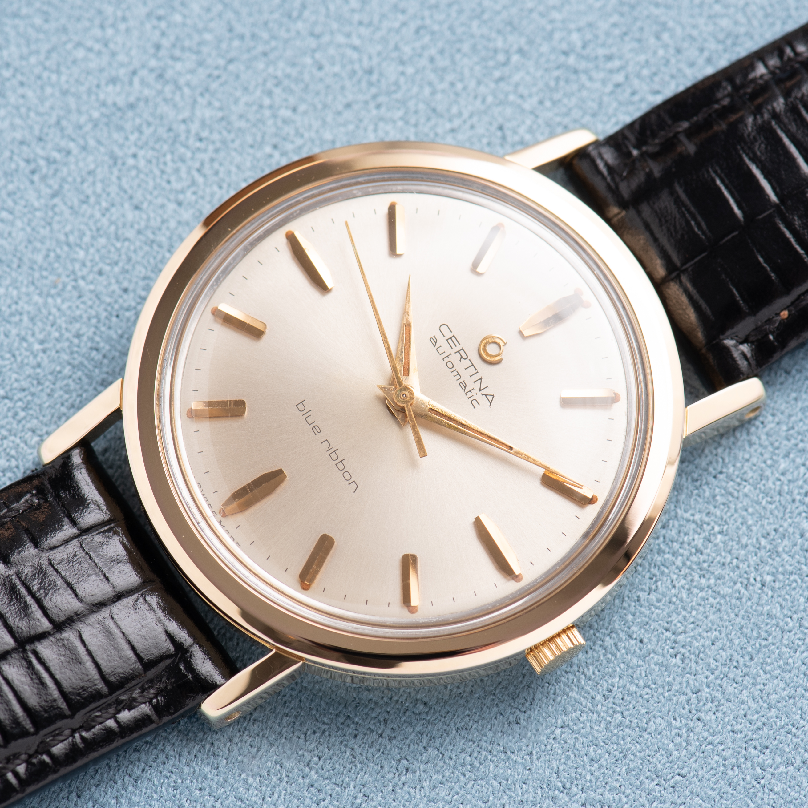 Vue de Certina Automatic Blue Ribbon Gold Capped/Steel from 1970 réf 5606 103