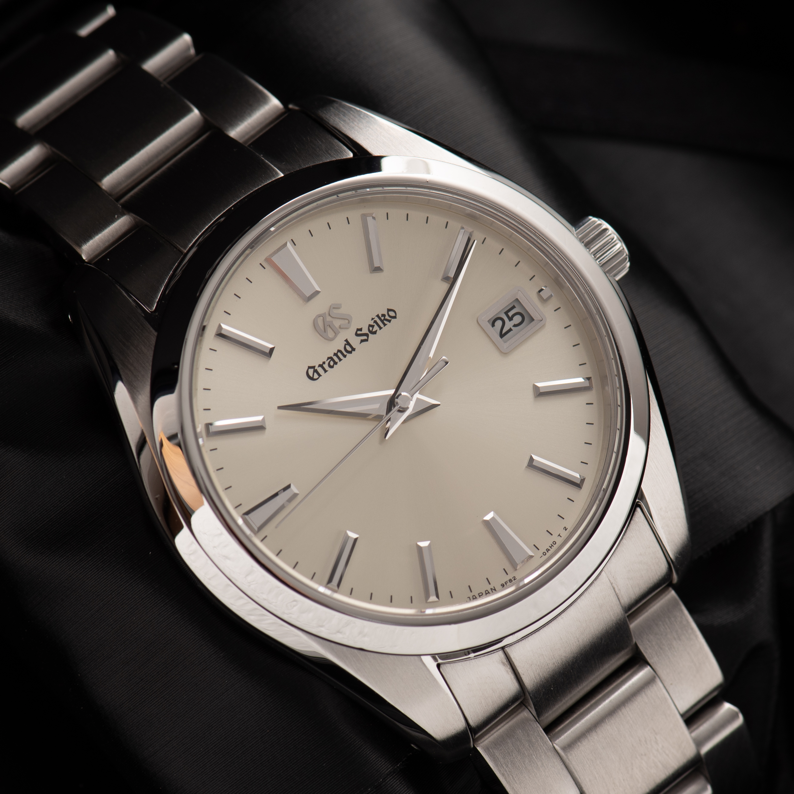 Zicht op Grand Seiko Heritage Collection SBGX263G Full Set from 2019