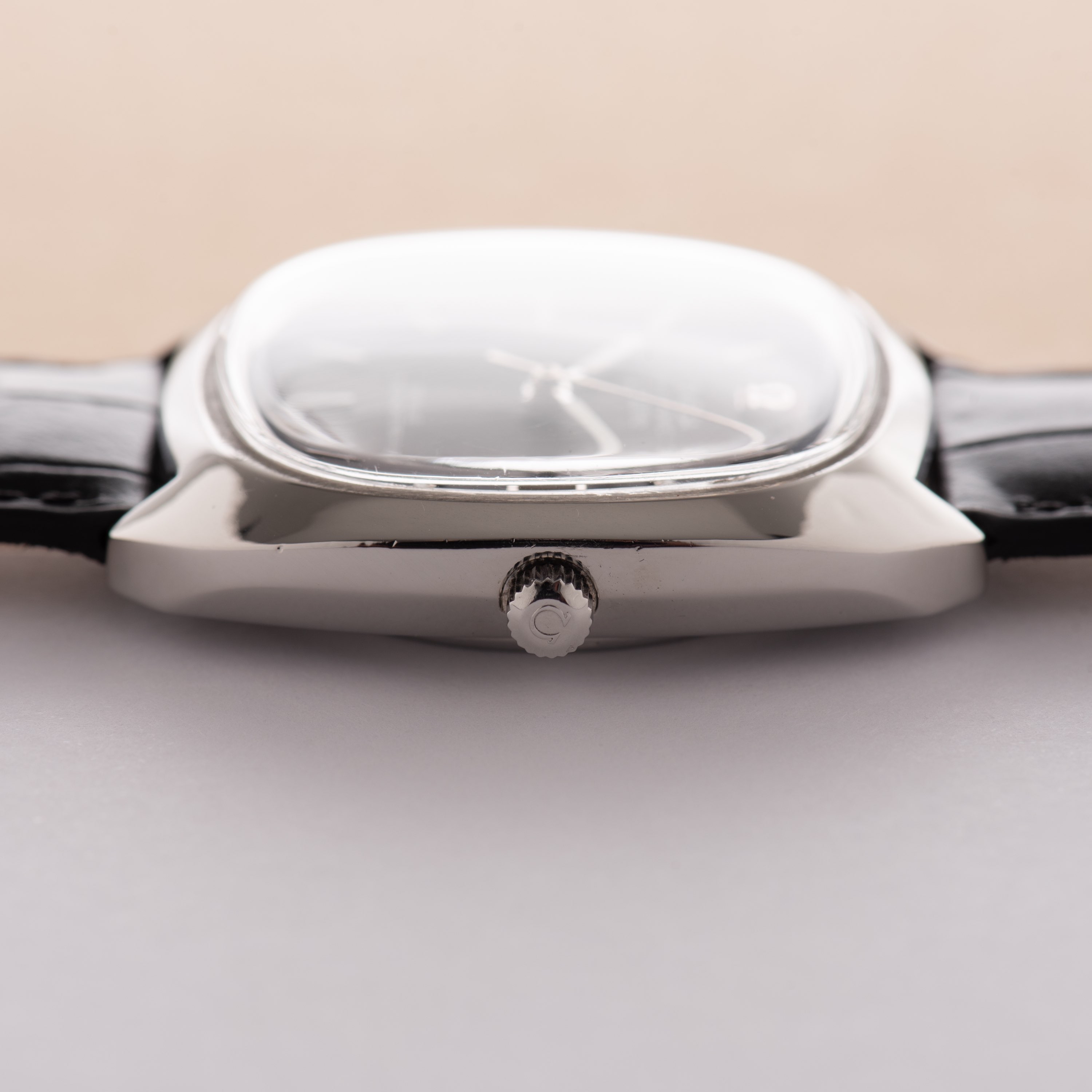 Vue de Omega Electronic F300Hz De Villle Chronometer réf 198.0035
