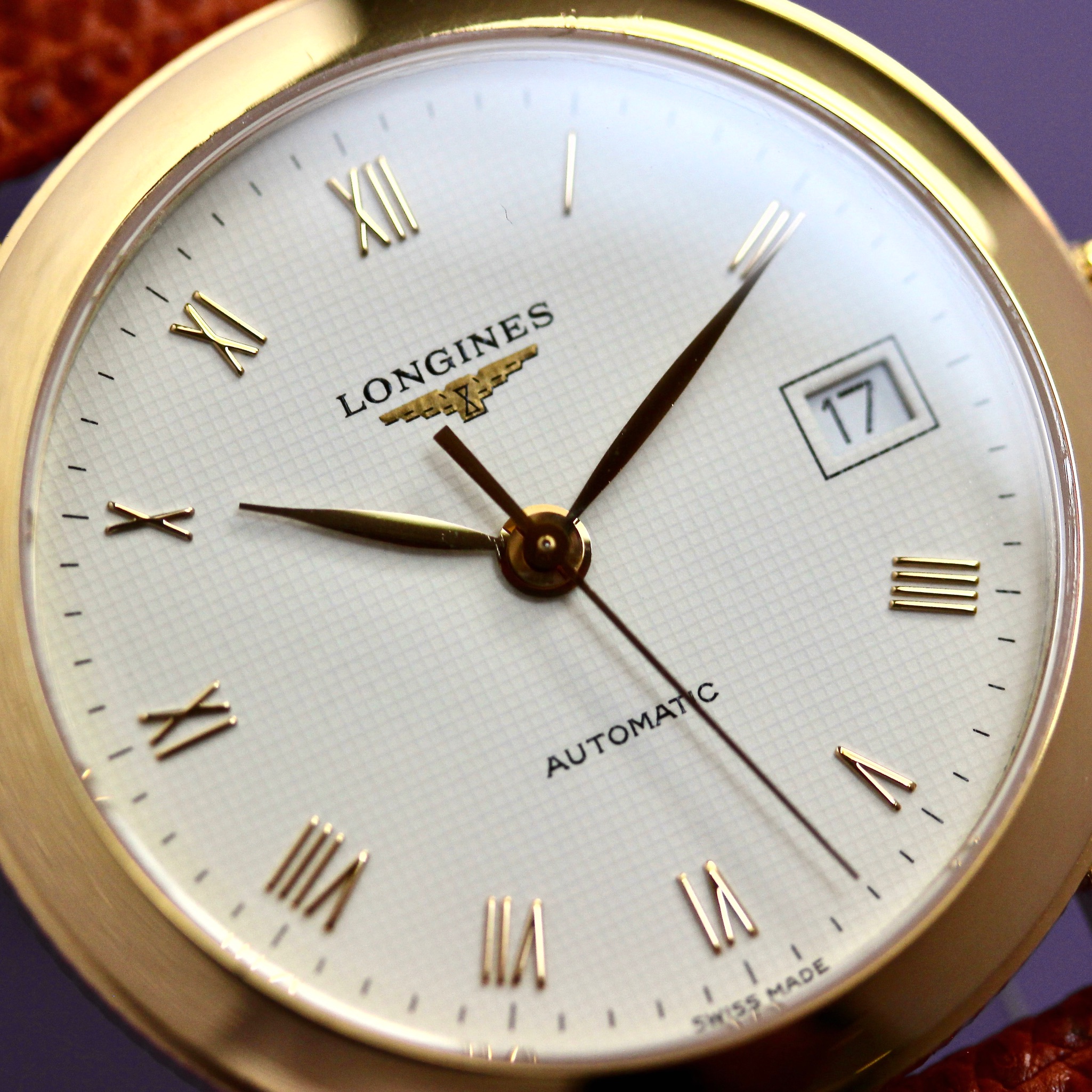 Zicht op Longines Automatic Réf L4.647.6 18k gold edition "Ernest Francillon 1867"