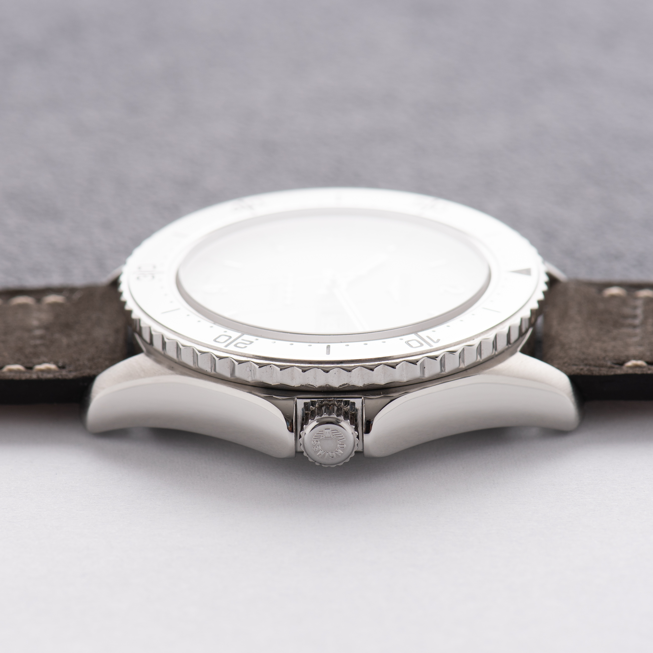 View of Longines Admiral Automatic Day-date White Dial L3.60.4