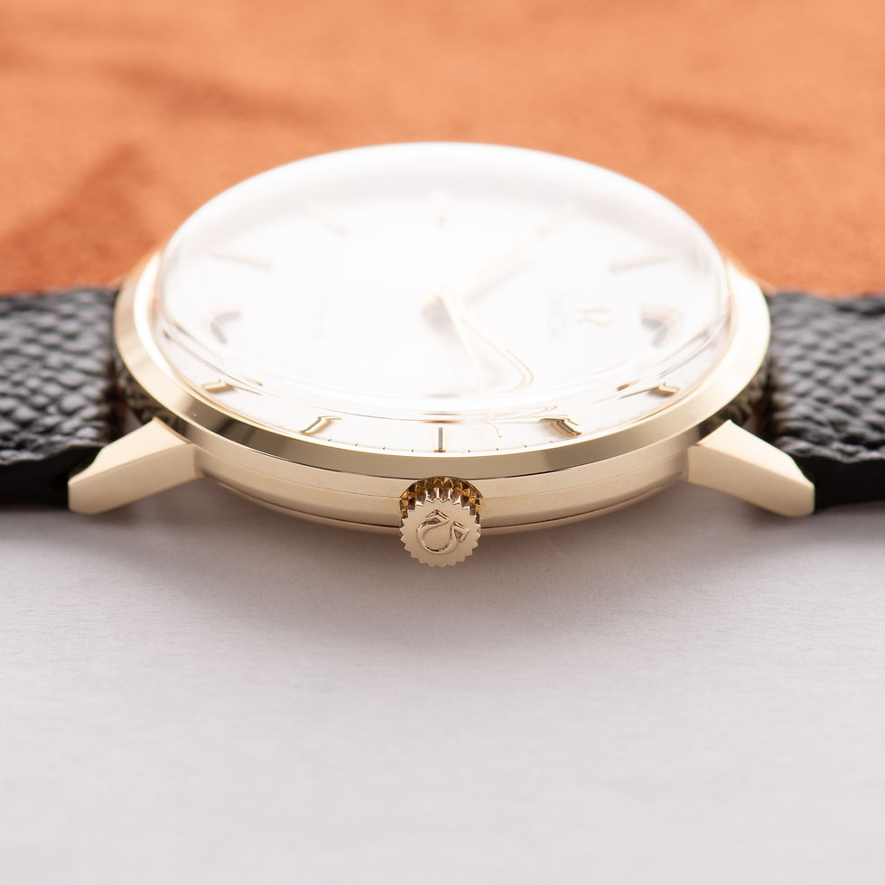 Thumbnail: Omega Genève Dress Watch 14K Yellow Gold from 1969 Réf 131.041