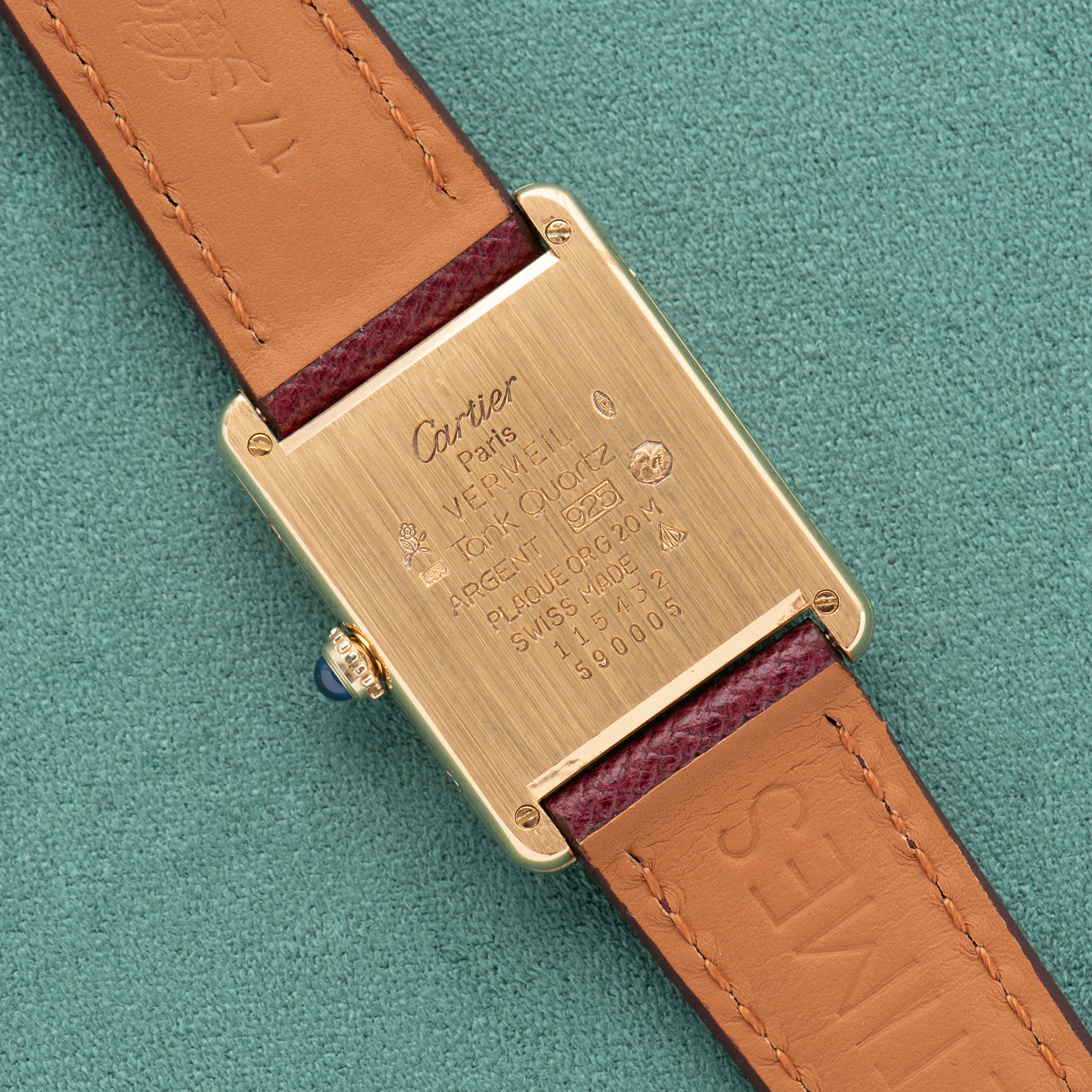 Vue de Cartier Tank De Must Vermeil GM Full Set Réf 590005