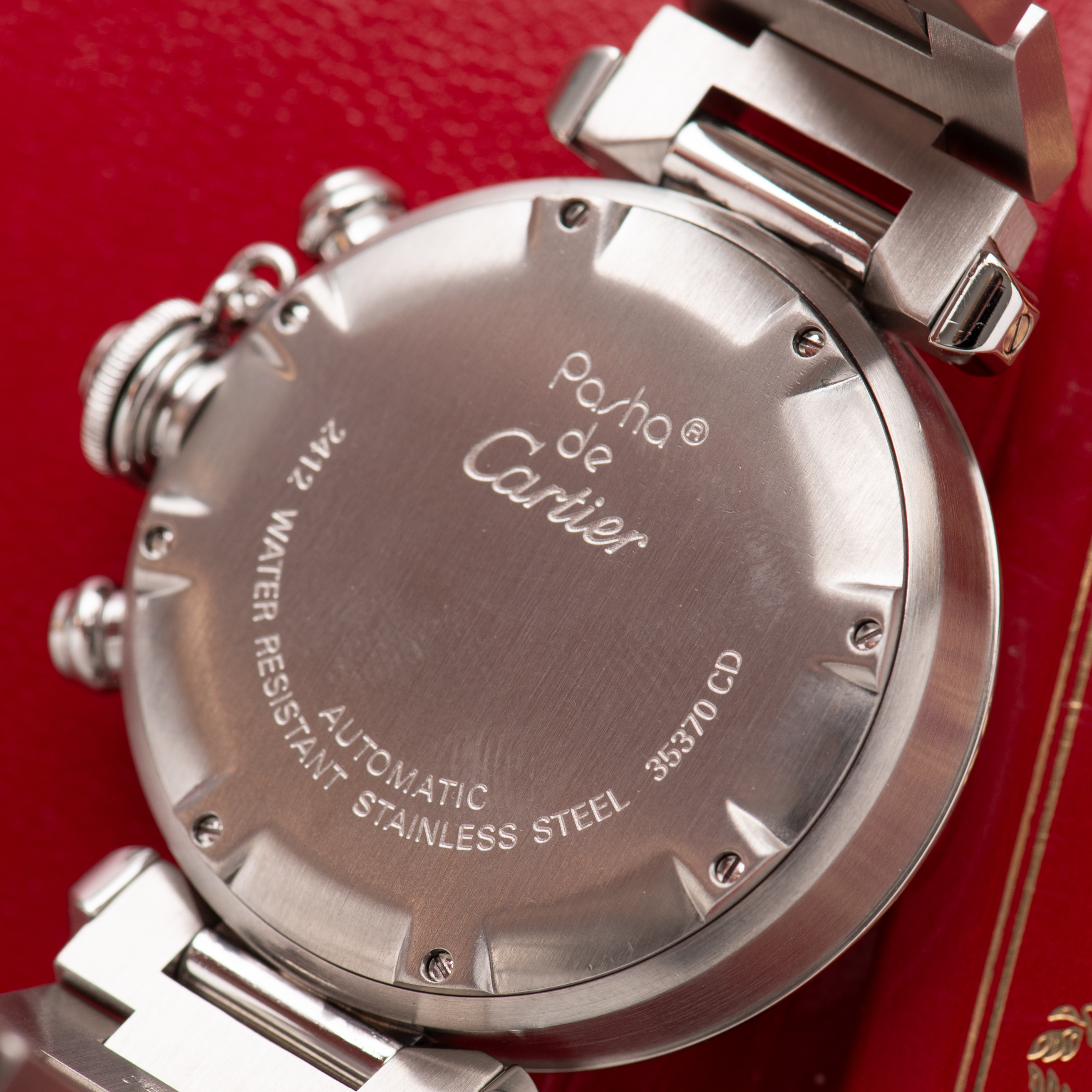 Zicht op Cartier De Pasha Chronograph White/Crème Dial Réf 2412