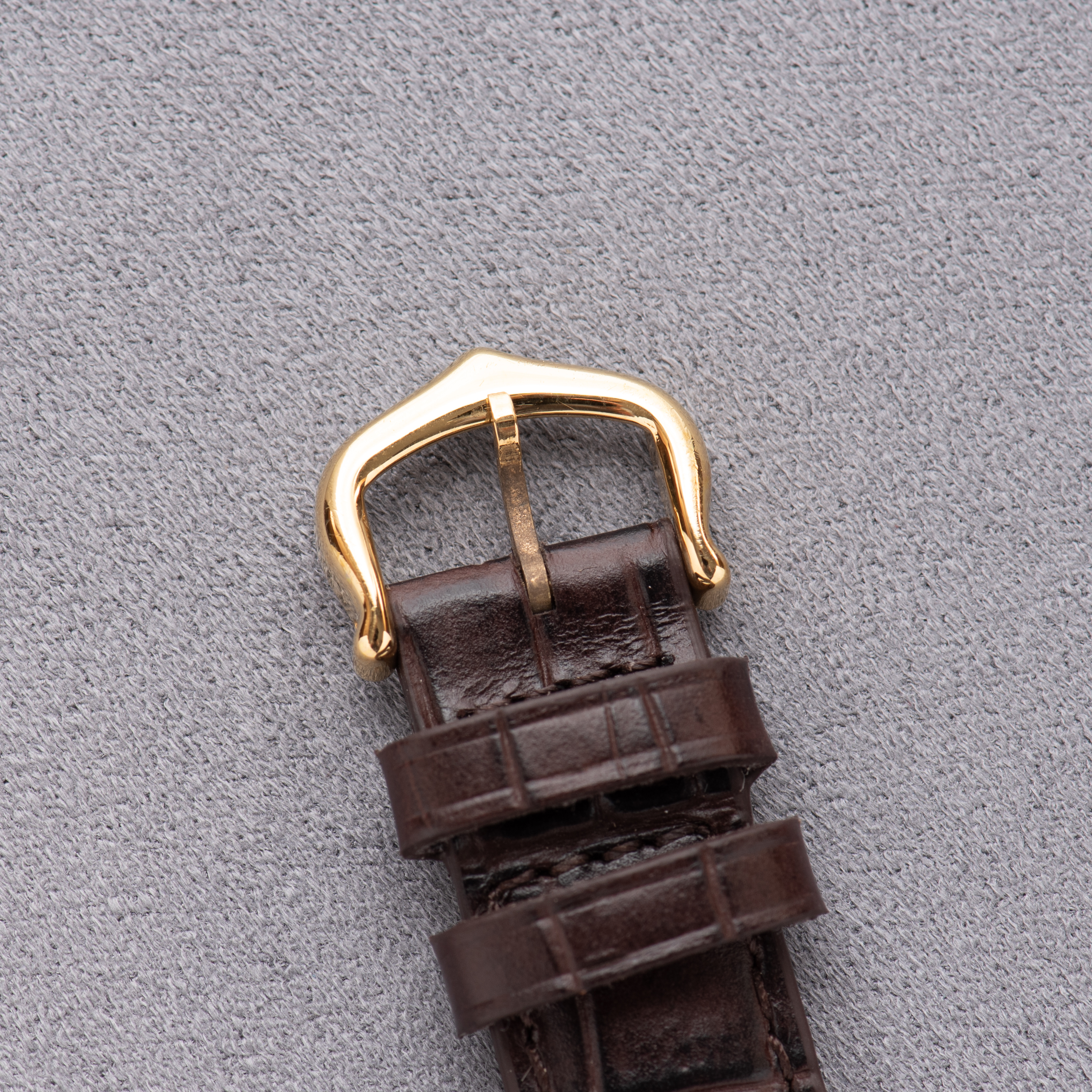 Zicht op Cartier Must de Tank Vermeil Ref 2415 vanaf 1990
