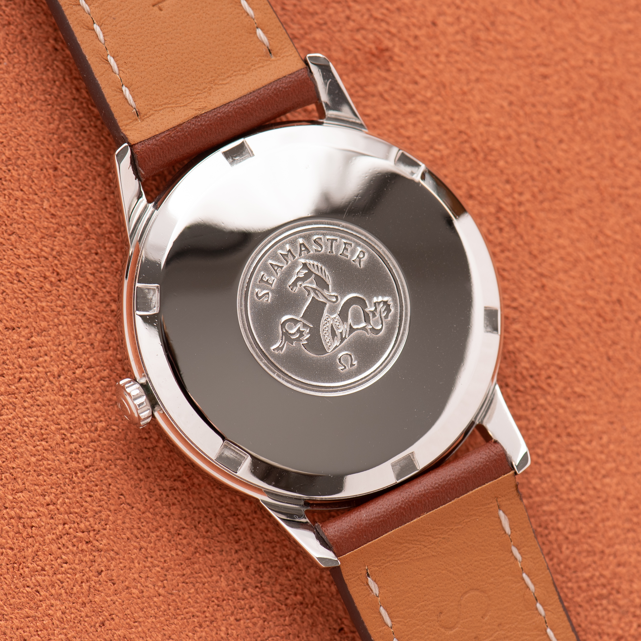 View of Omega Automatic Seamaster Silver Dial réf 165.002 cal 552 from 1966