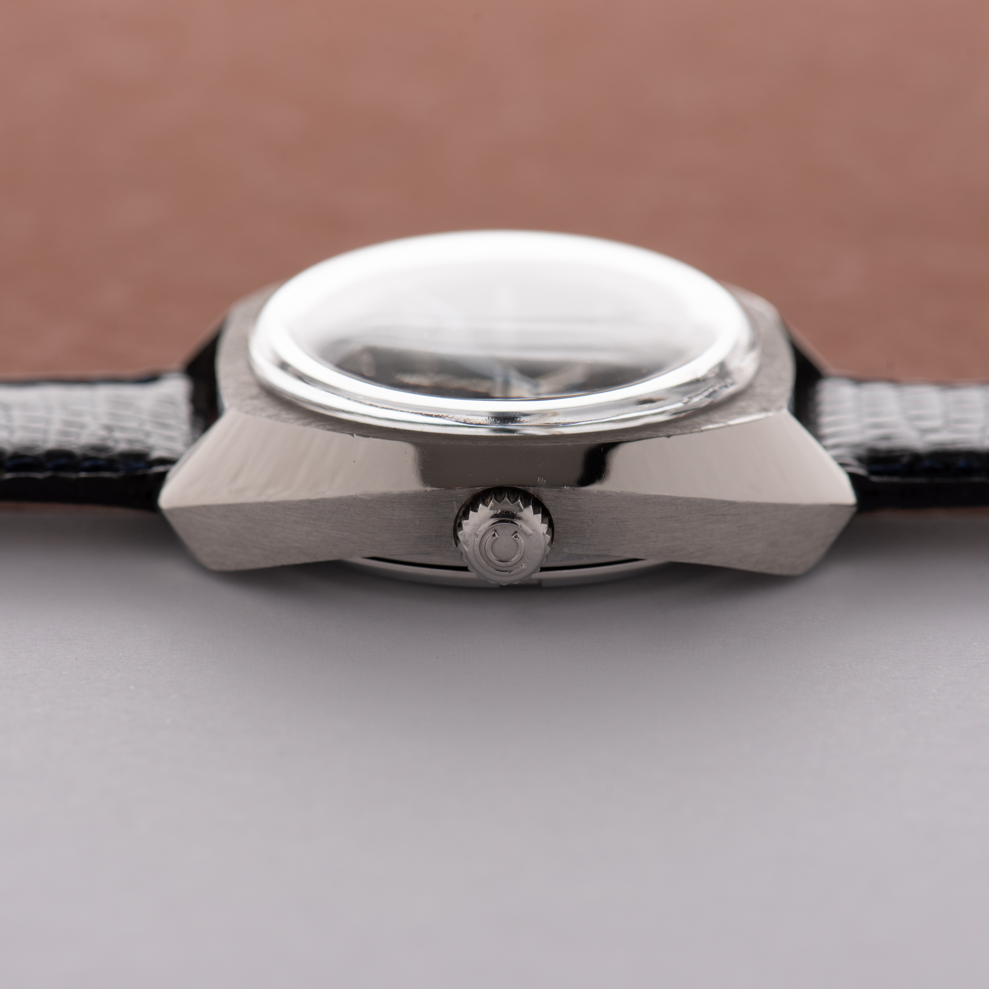 Vue de Certina Automatic DS-2 réf 5801 300 cal 25-651