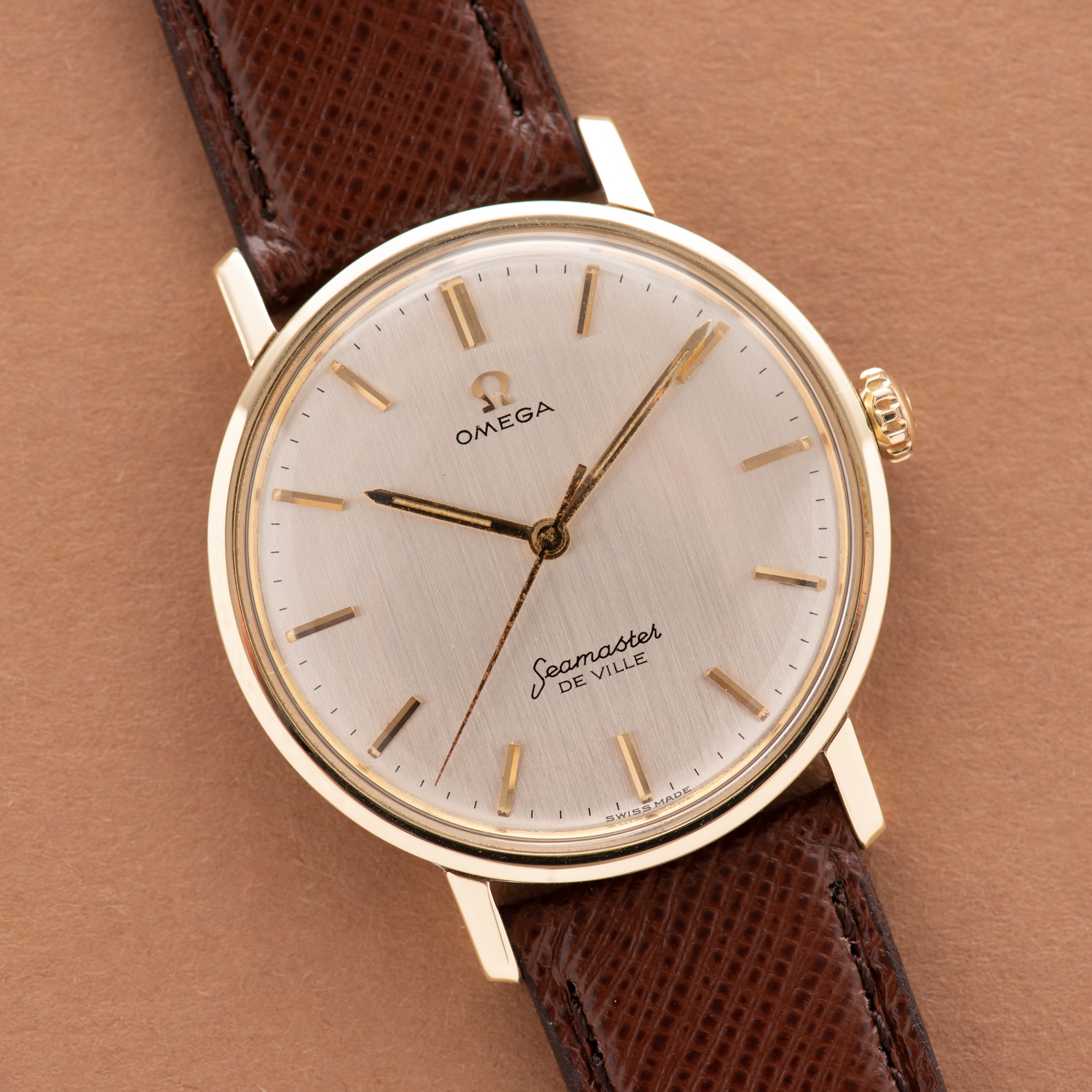 View of Omega Seamaster De Ville Date Gold/Steel Ref 14915-62 SC from 1962