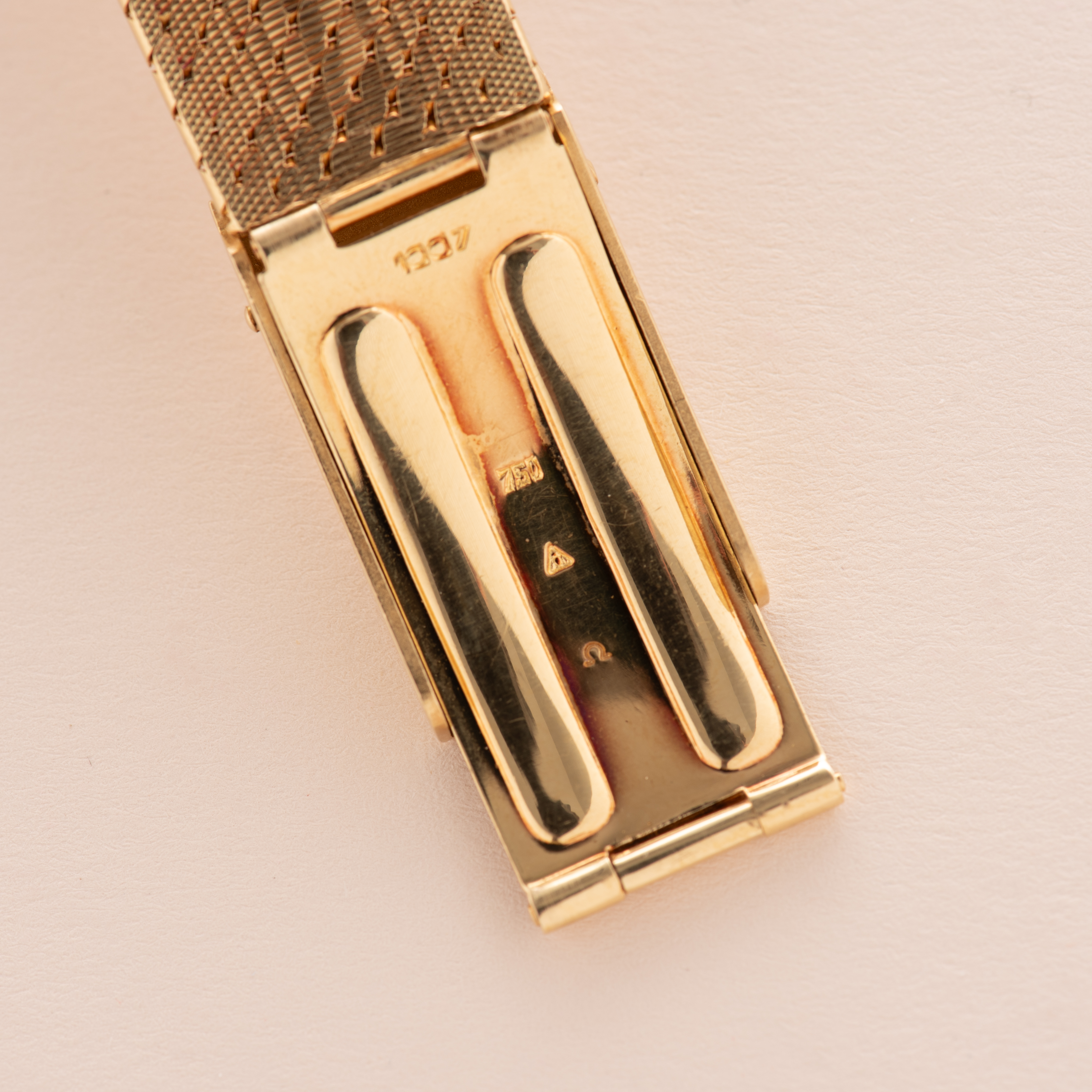 Vue de Omega Constellation Pie Pan 18K Gold Automatic FULL SET from 1962 Réf 168.005