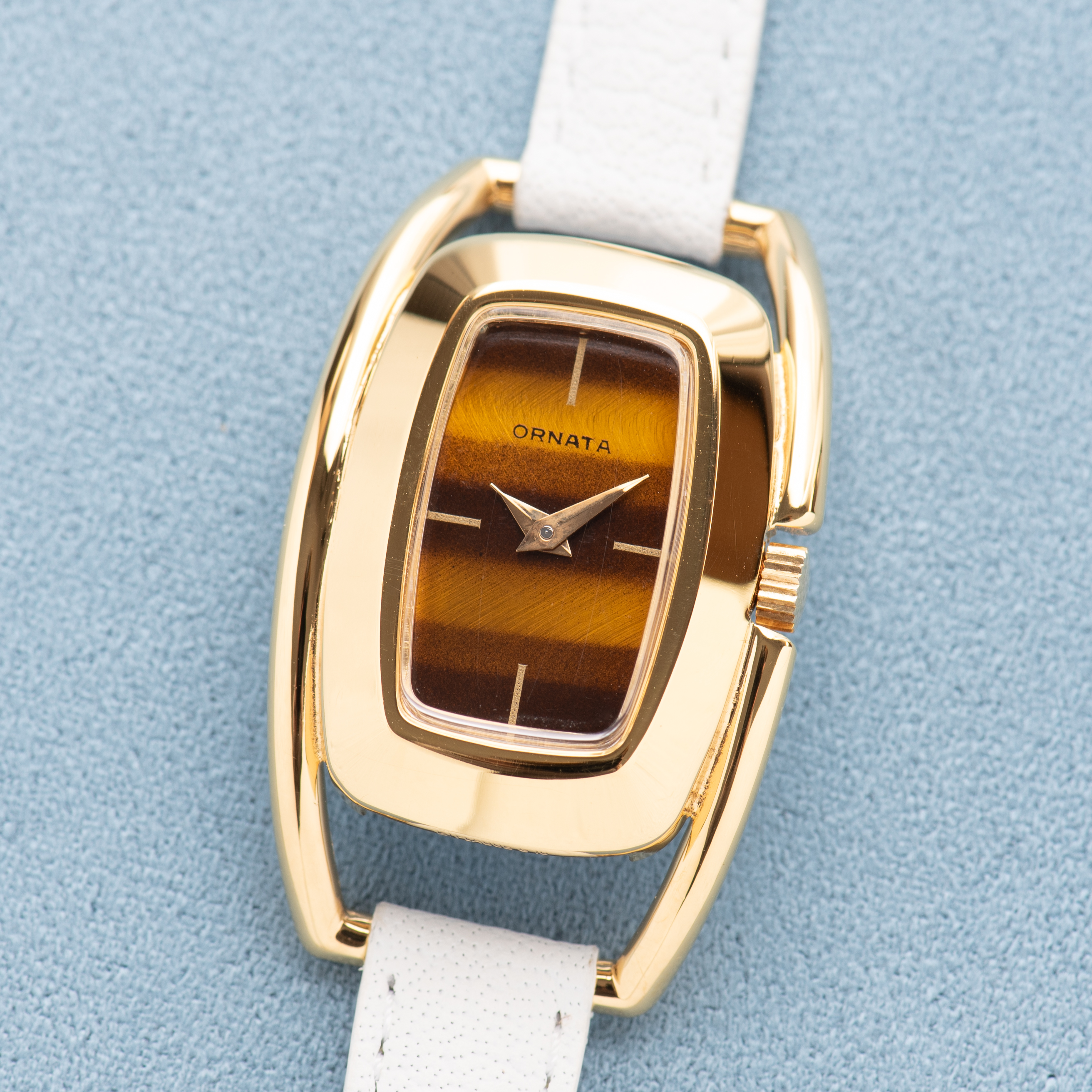 View of ORNATA Etrier Caramel Dial Mécanique