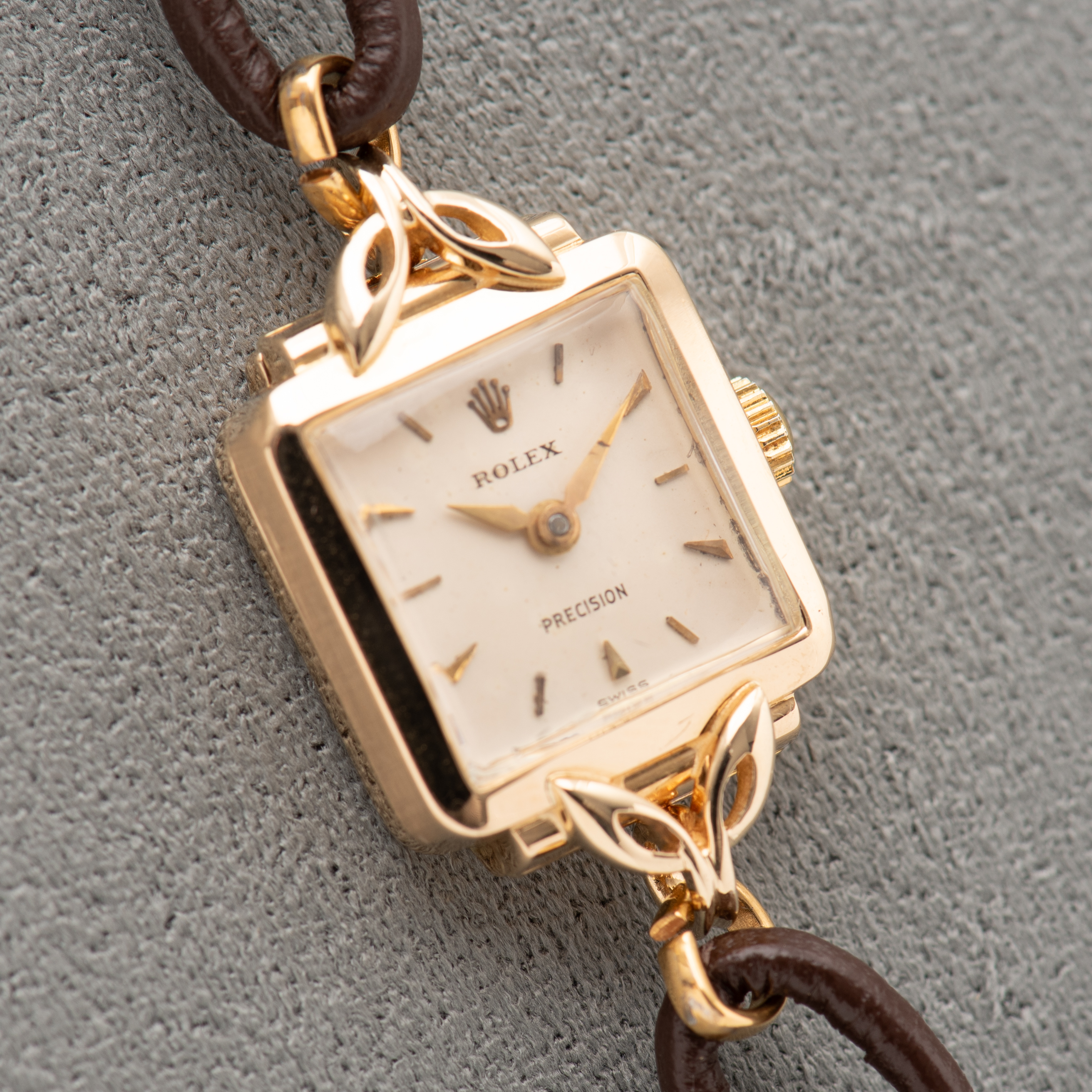 Zicht op Rolex Precisie horloge 18K Geelgoud Ref 9229 cal 1300