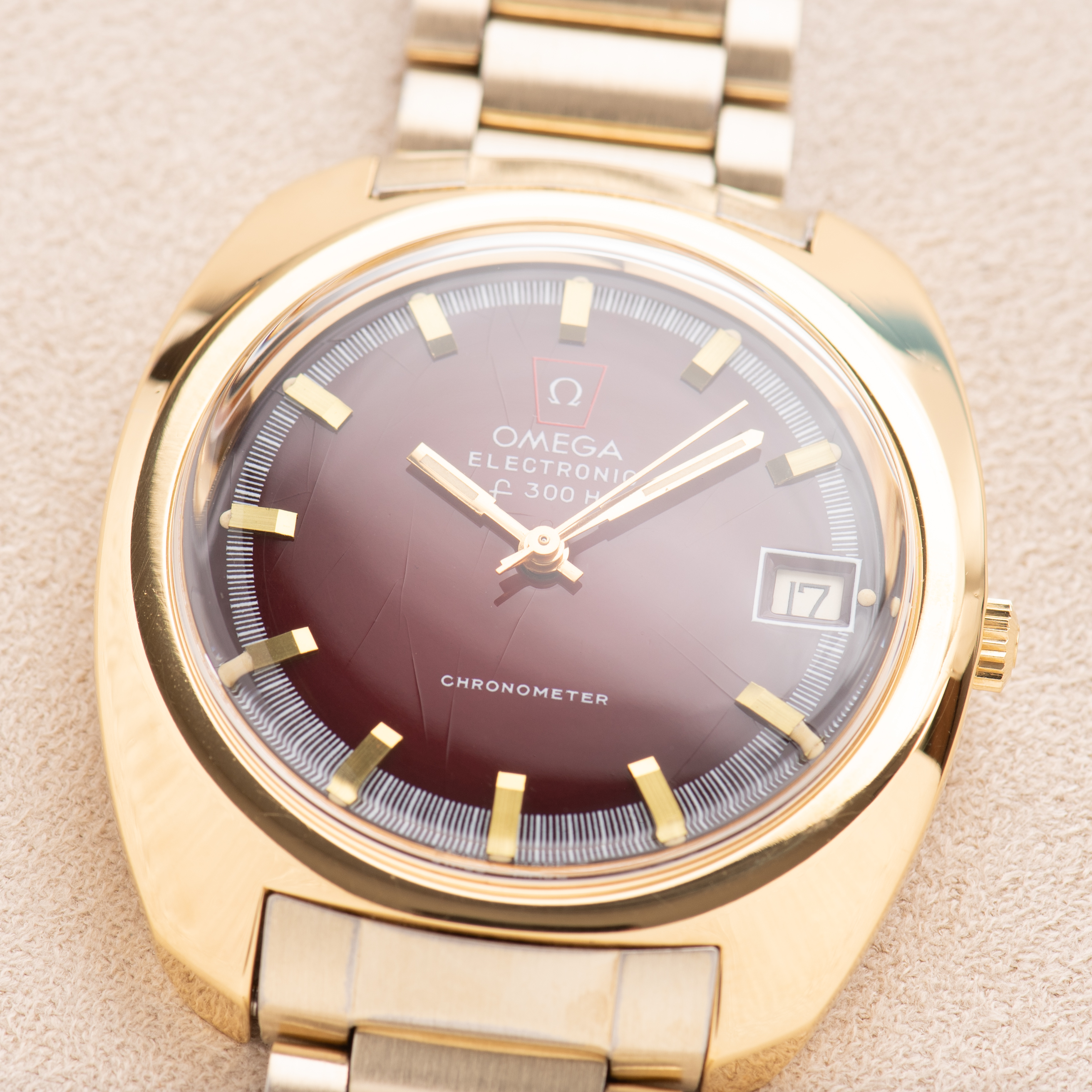 View of Omega Electronic F300 Hz Genève Chronometer Bordeaux Dial Ref 198.030 from 1972
