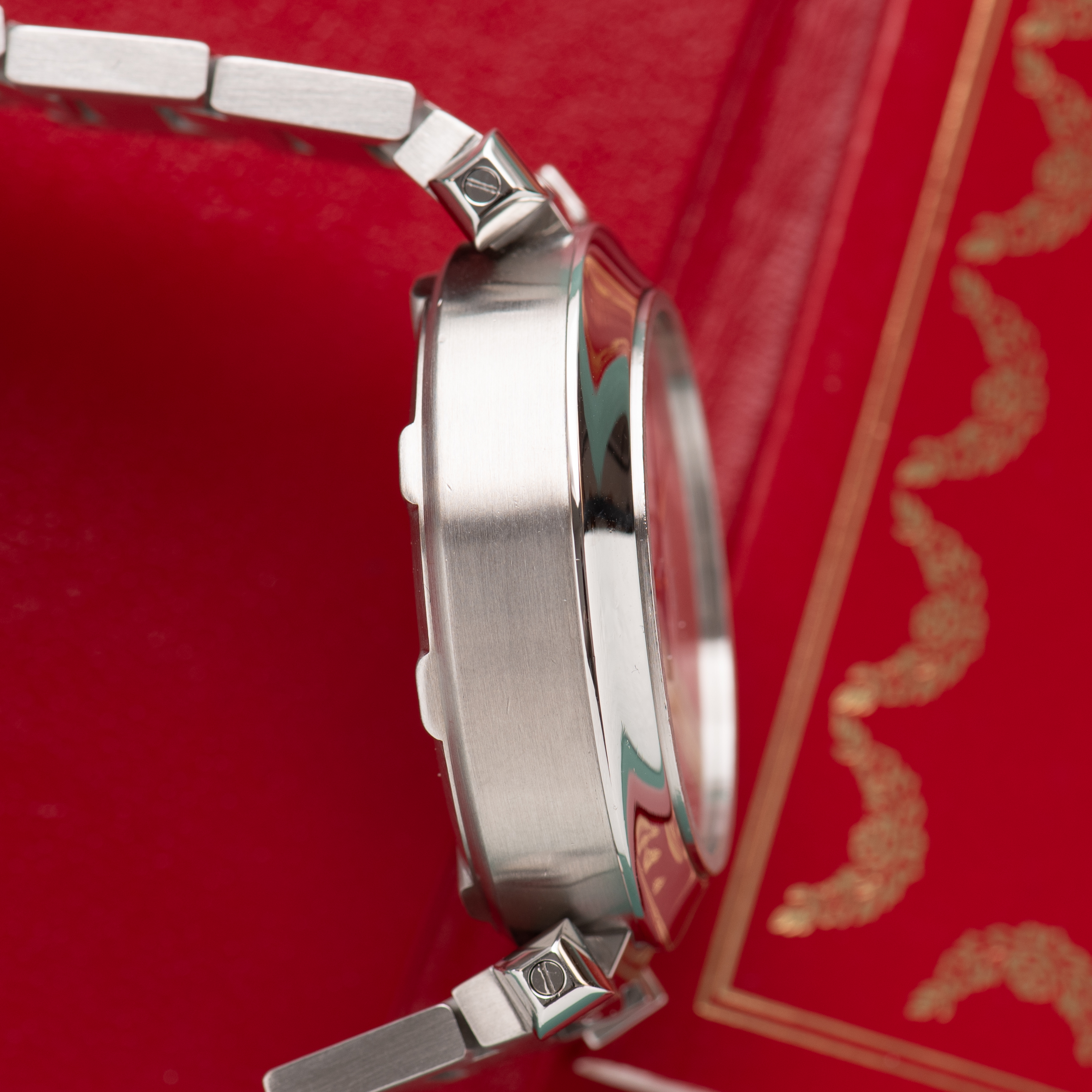 Zicht op Cartier De Pasha Chronograph White/Crème Dial Réf 2412