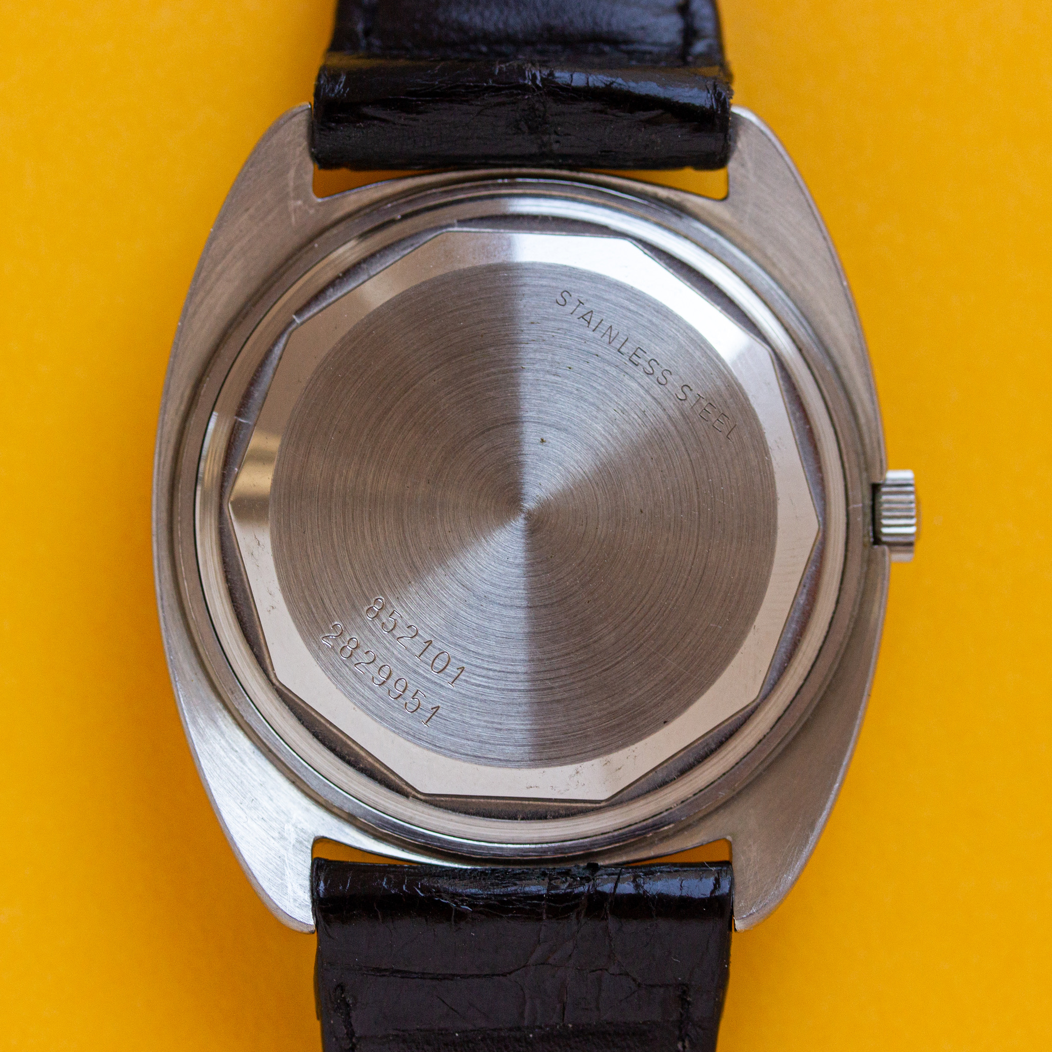 View of Universal Geneva Unisonic ref 852101 cal 1-52 New Old Stock