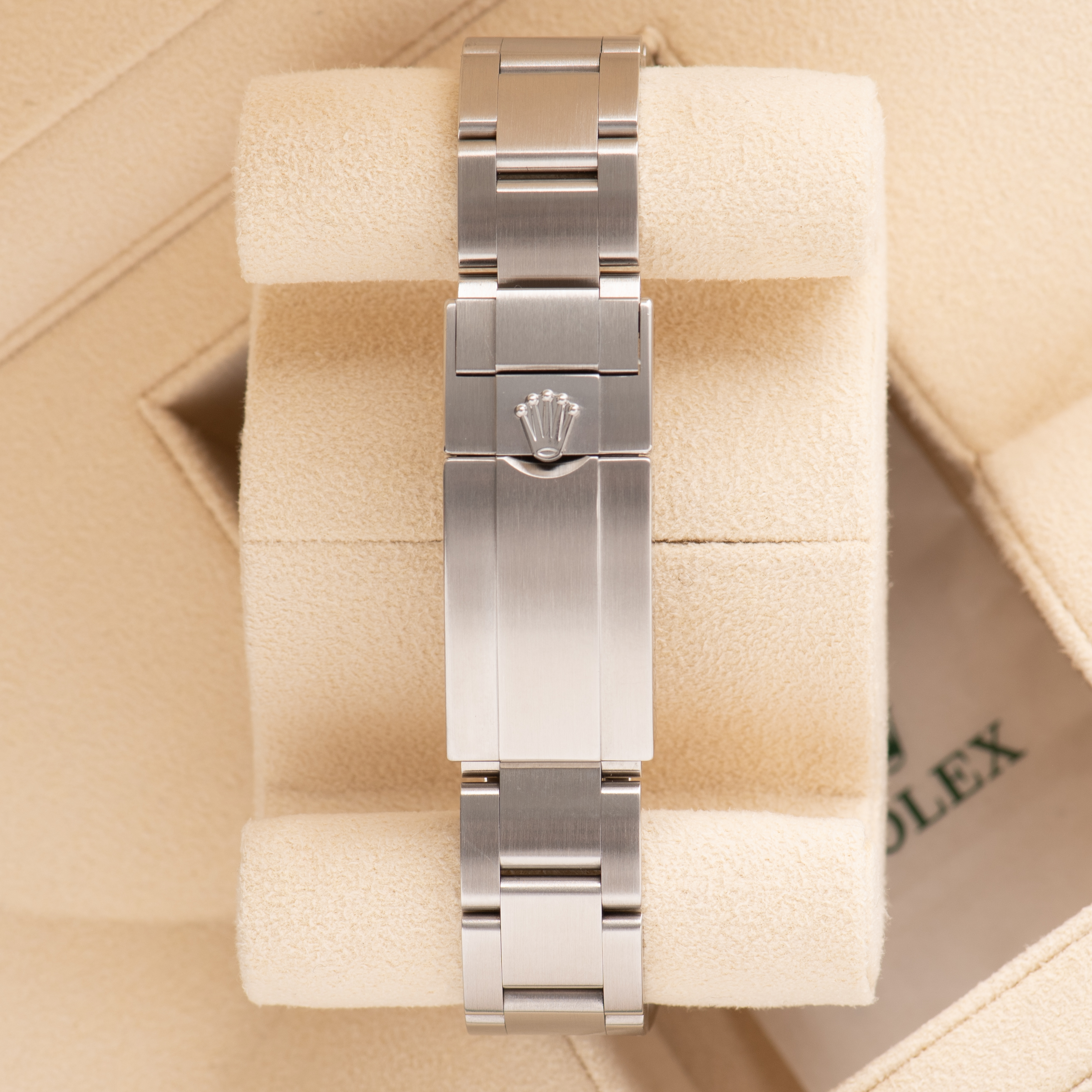 Vue de Rolex Explorer I Black dial réf 124270 from 2023 (LIKE NEW)