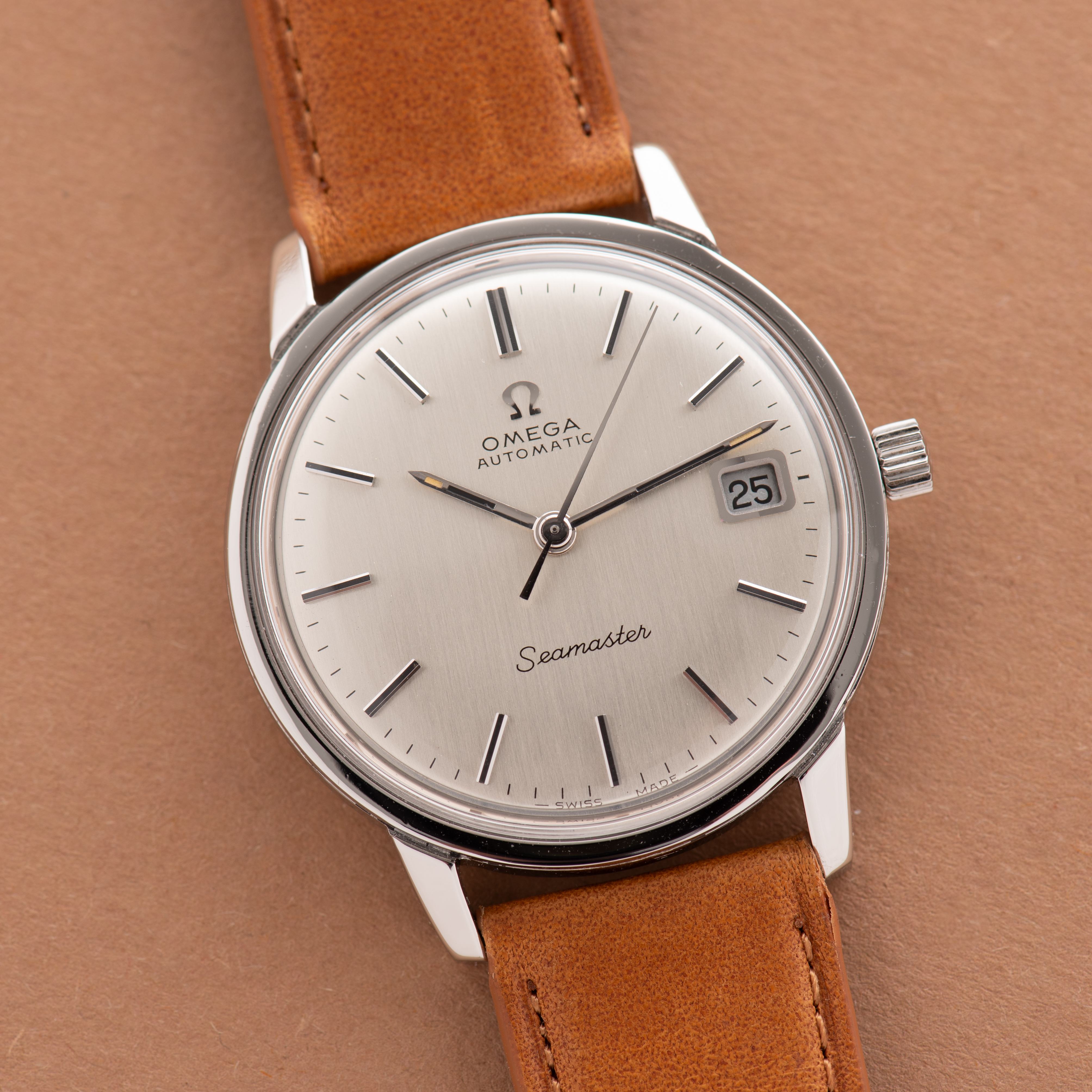 View of Omega Seamaster Automatic Date from 1965 Ref 166.002