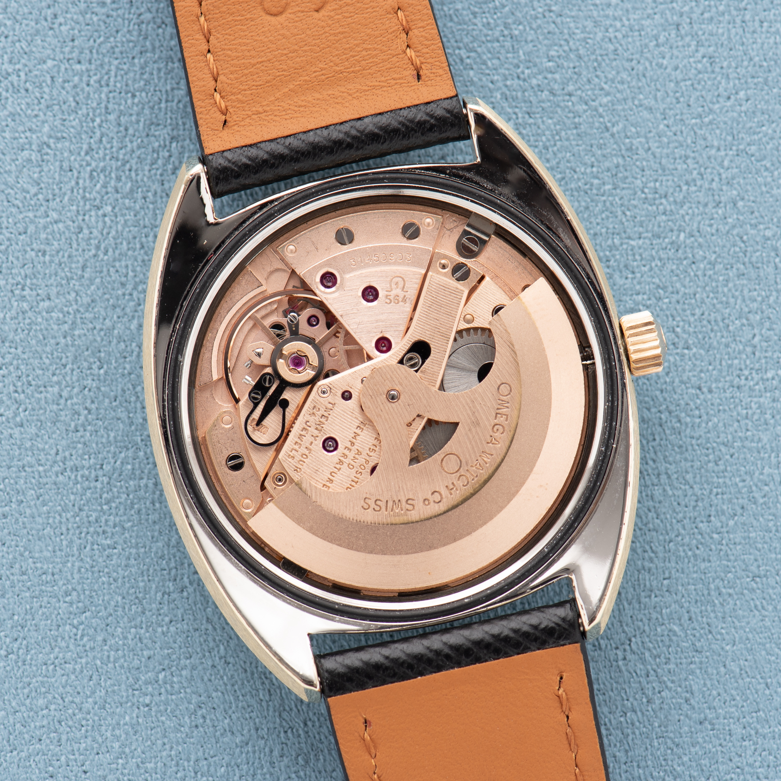 Vue de Omega Constellation Chronometer C-shape 14K Gold Capped from 1969 Réf 168.017