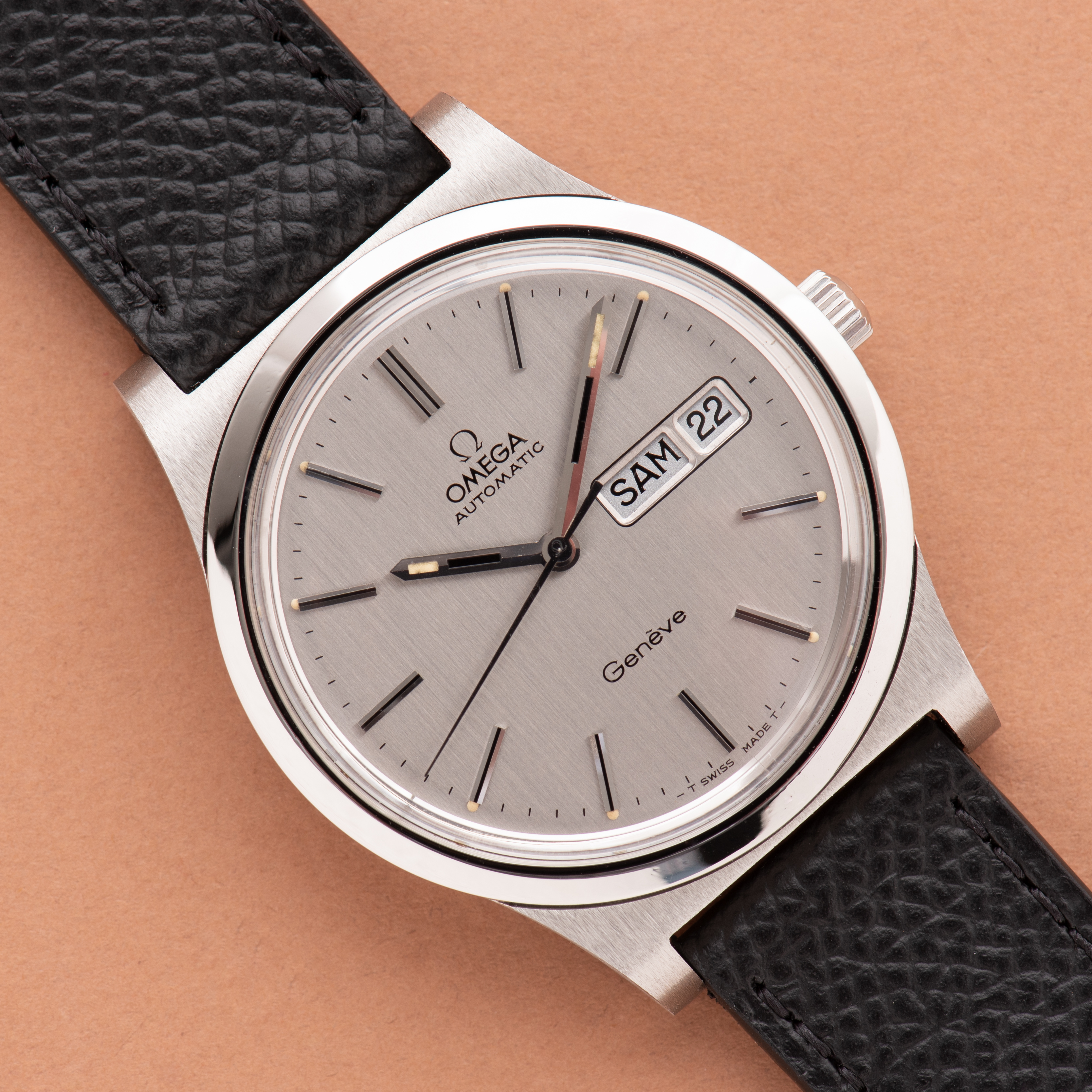 Vue de Omega Genève Day Date Automatic Cal 1022 Réf 166.0169 from 1975