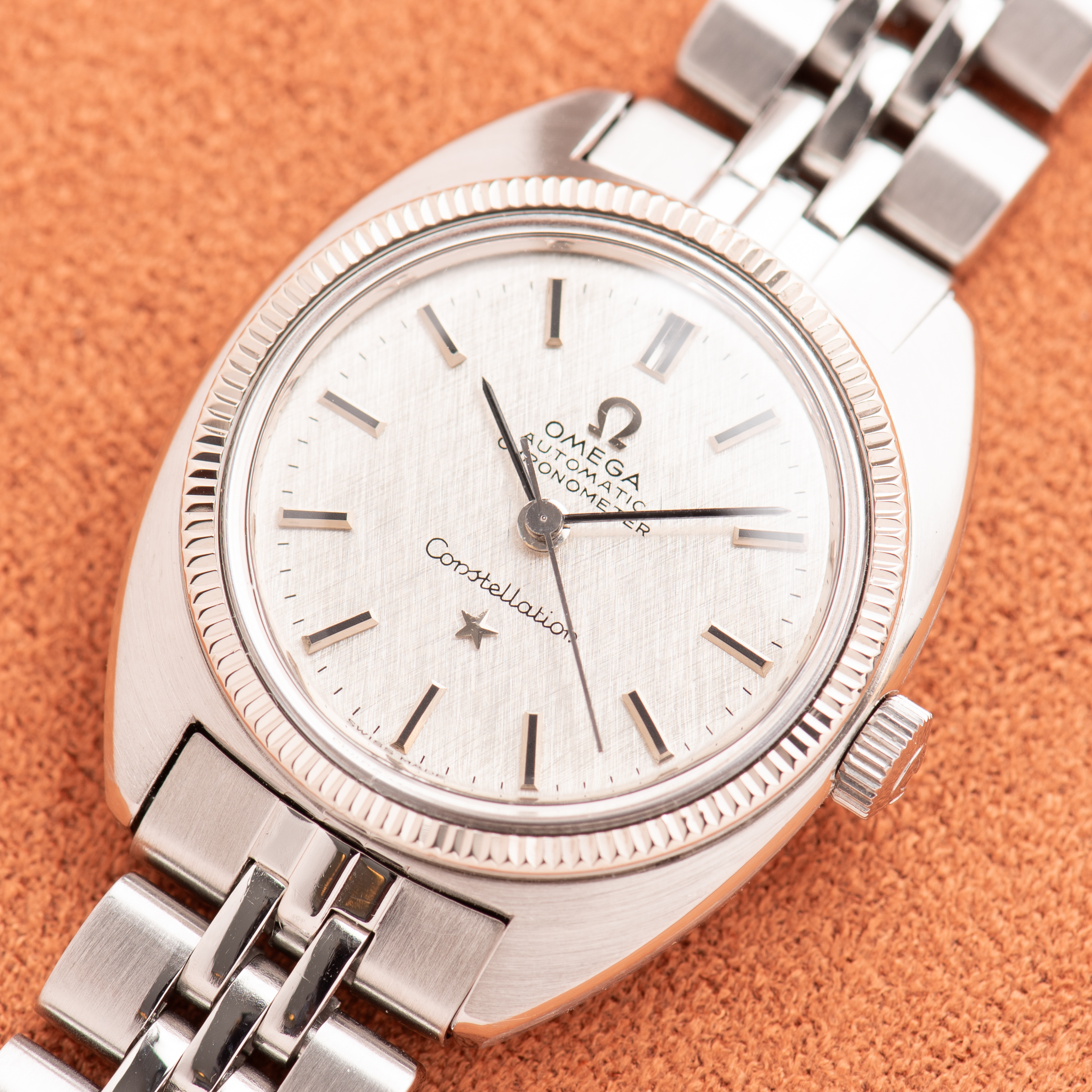Vue de Omega Automatic Chronometer Constellation Linen Dial Steel/White GoldRéf 567.011