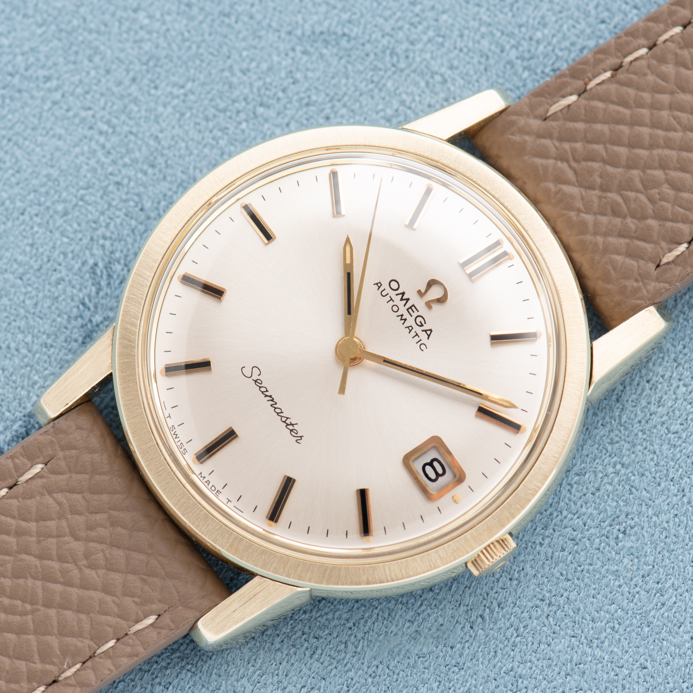 View of Omega Automatic Seamaster Date Silver/Creme Dial Ref 166.003 from 1967