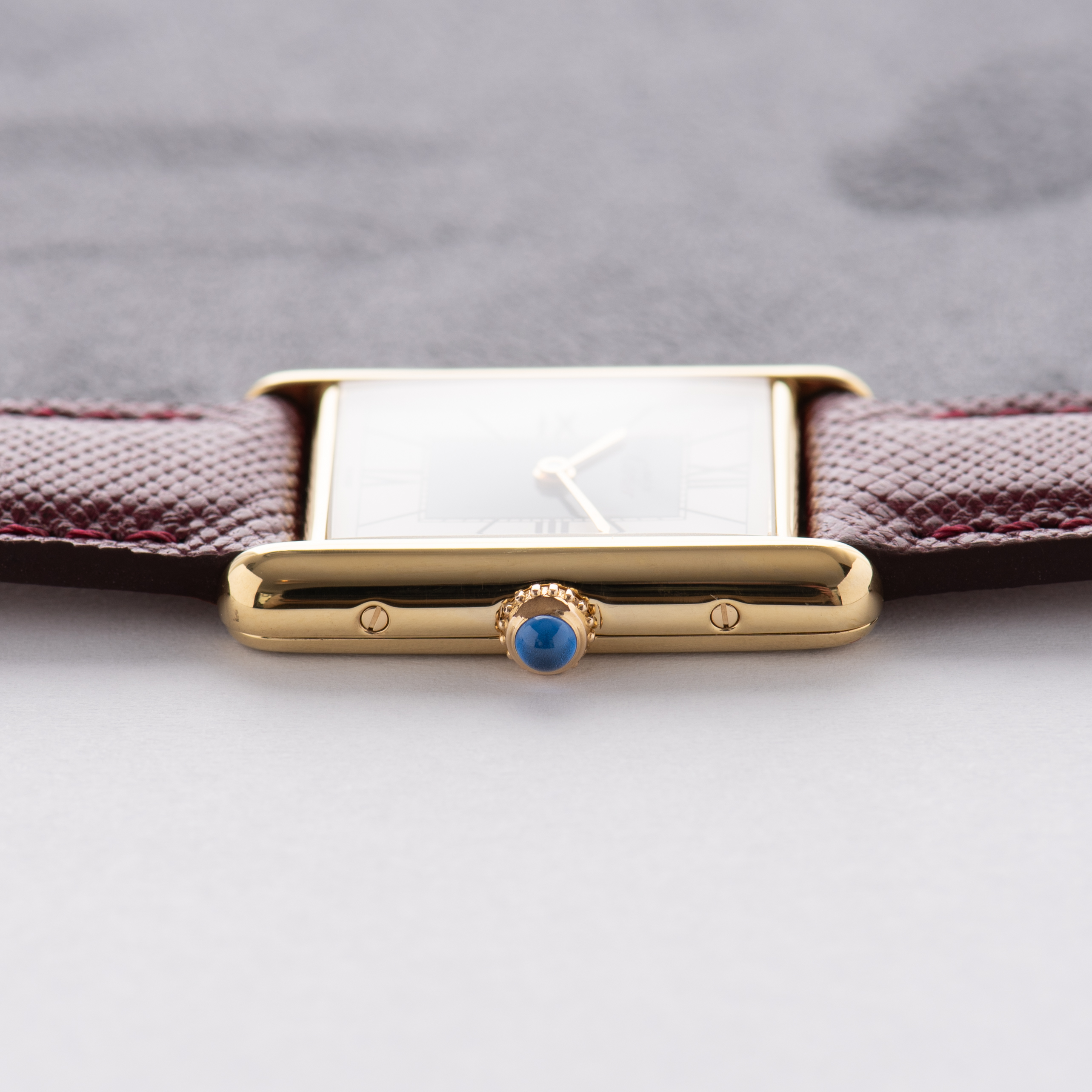 View of Cartier Tank De Must Vermeil GM Full Set Réf 590005