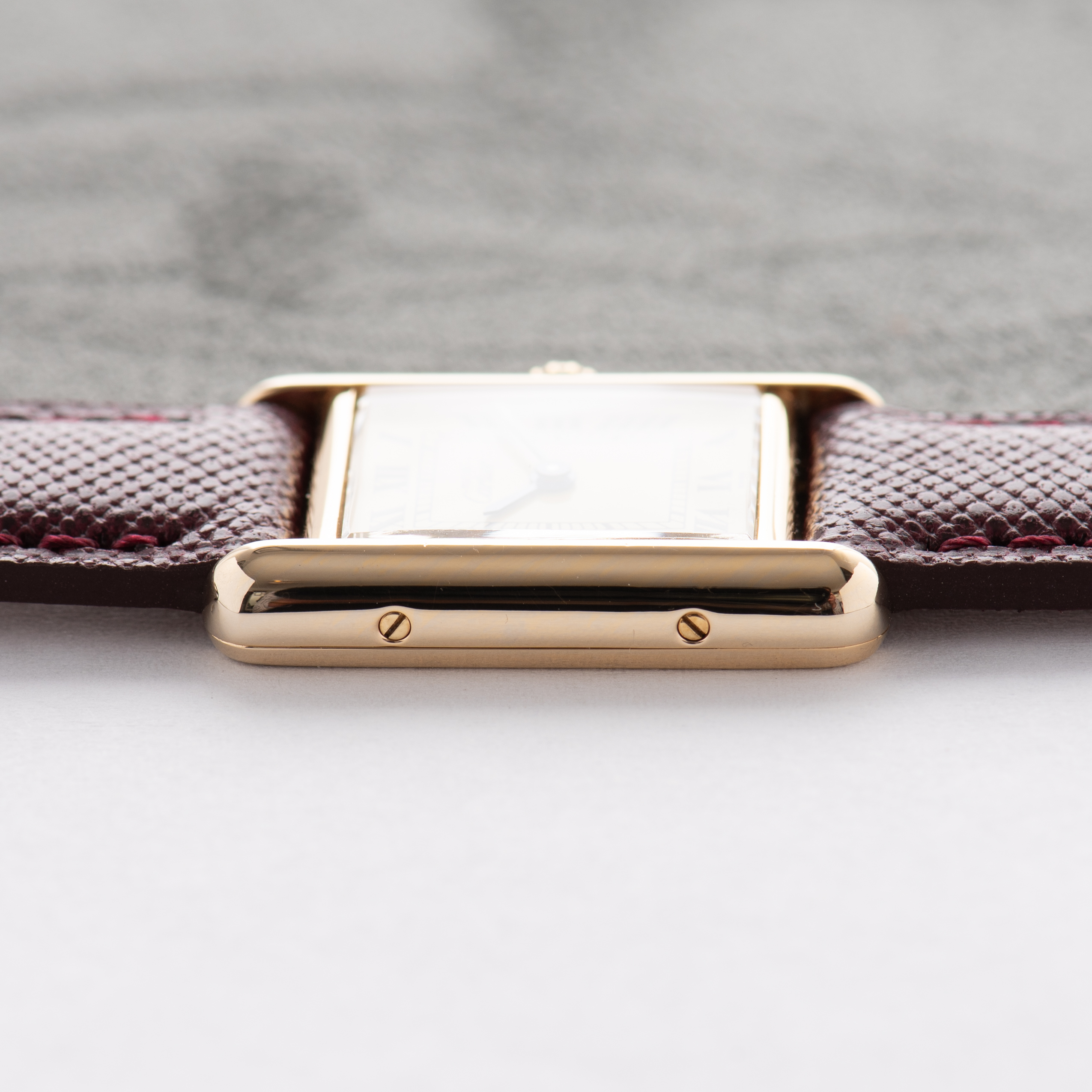 View of Cartier Must by Tank Vermeil Roman Lemon Dial Full Set 1992