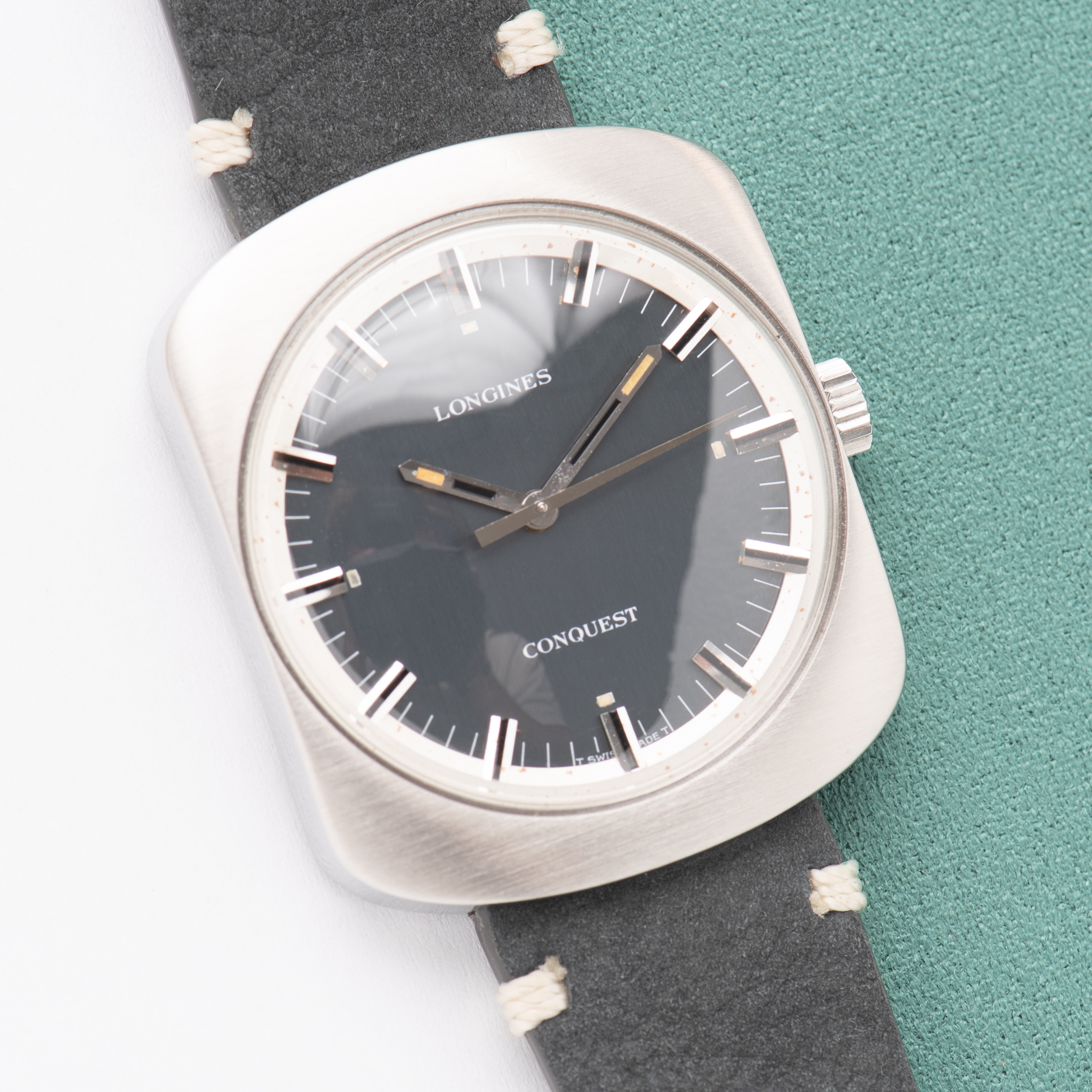 View of Longines Conquest mécanique Blue/Grey Dial  réf 1535 cal 706