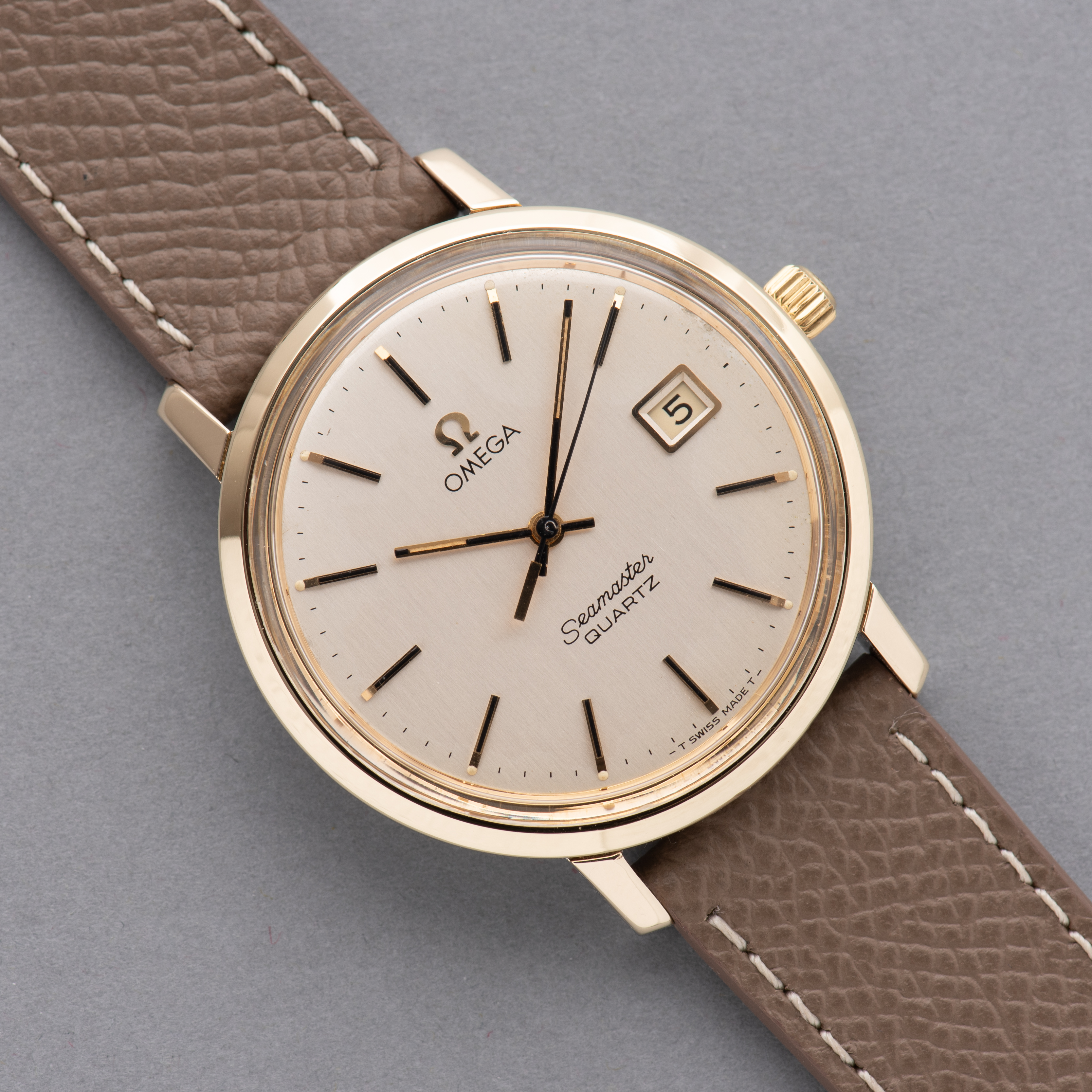 View of Omega Seamaster Quartz réf 196.4008 gold capped/steel from 1979