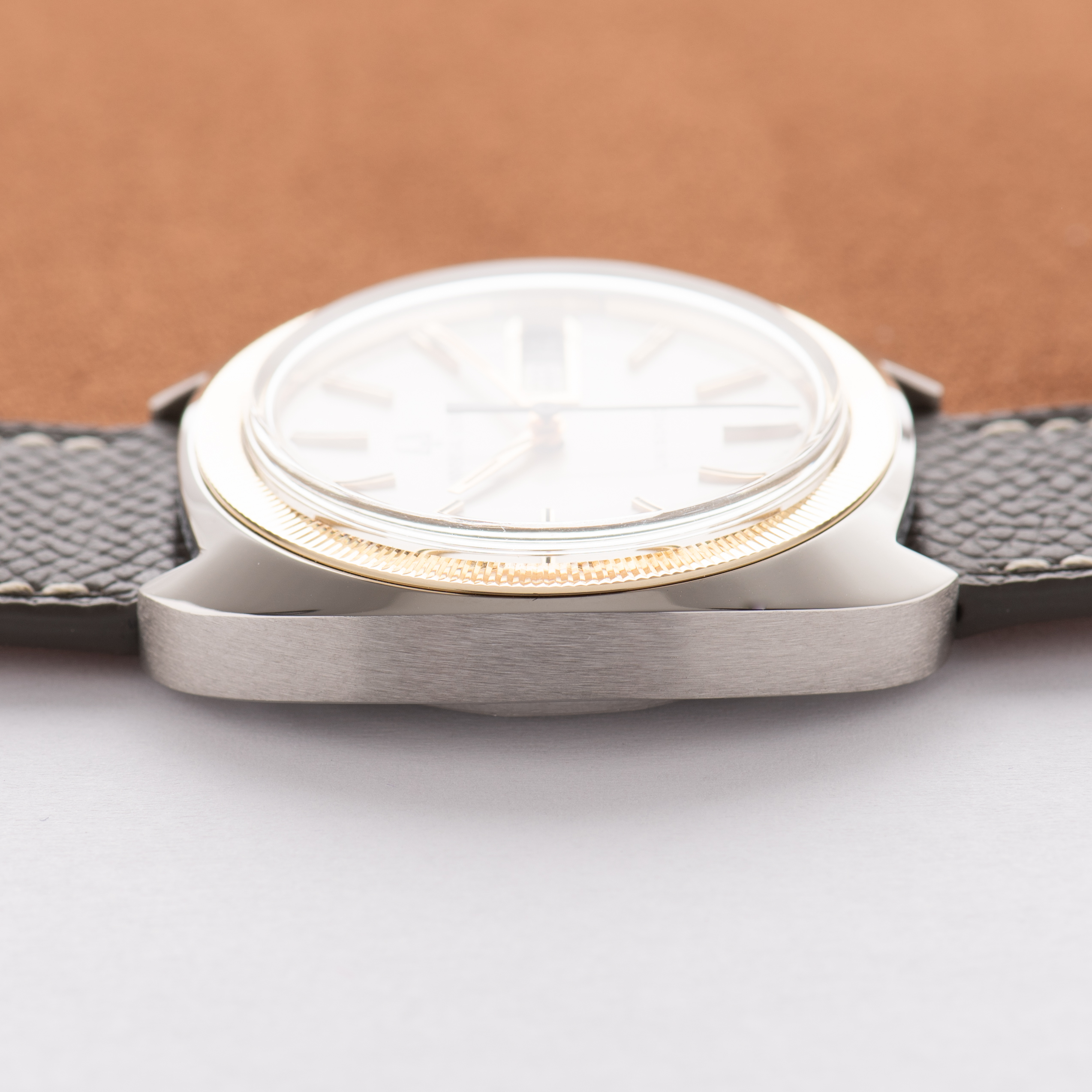 View of Universal Geneva Unisonic day-date Like New Ref 853102
