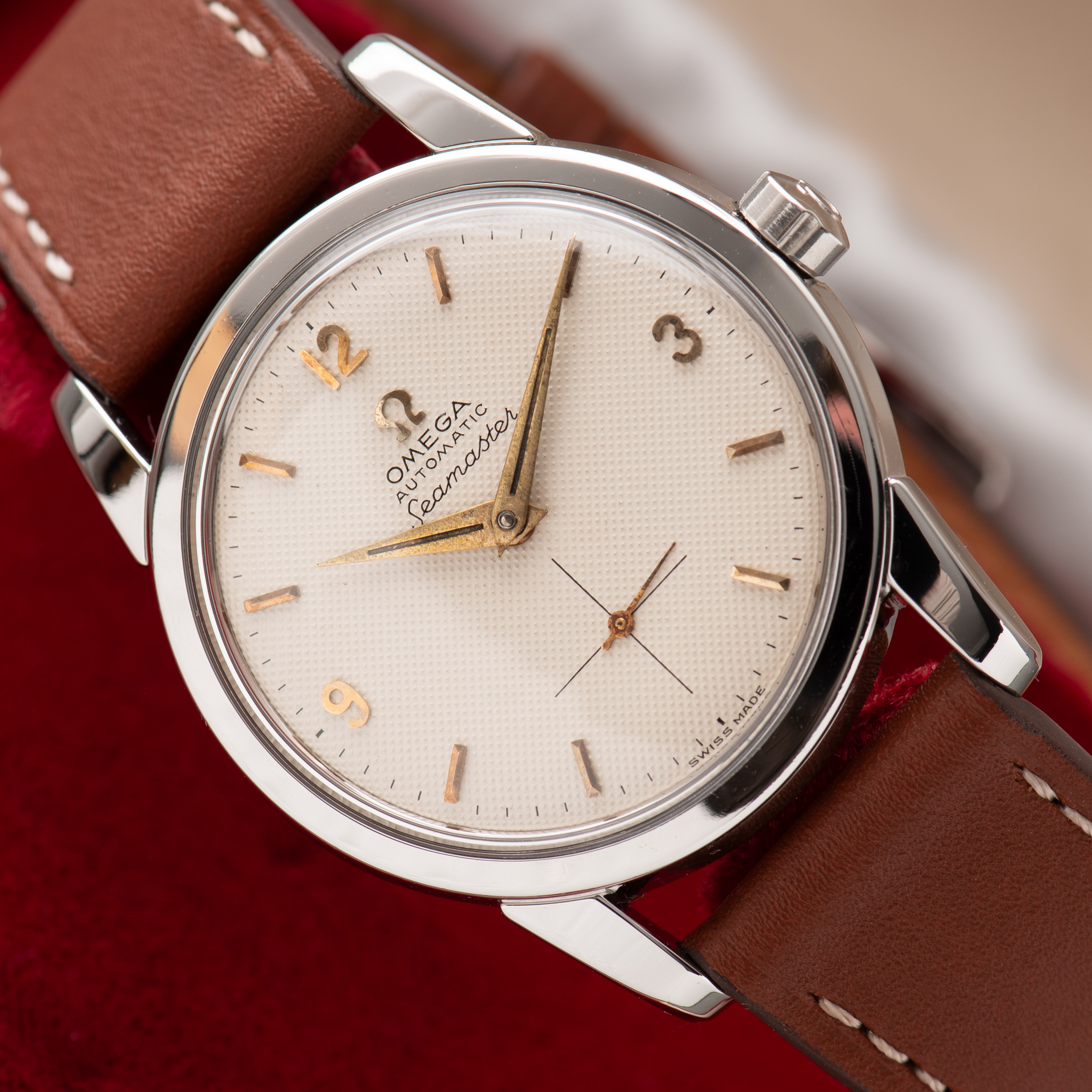 Zicht op Omega Automatic Seamaster HoneyComb Dial réf 2846 2 SC 2848 cal 491 from 1954