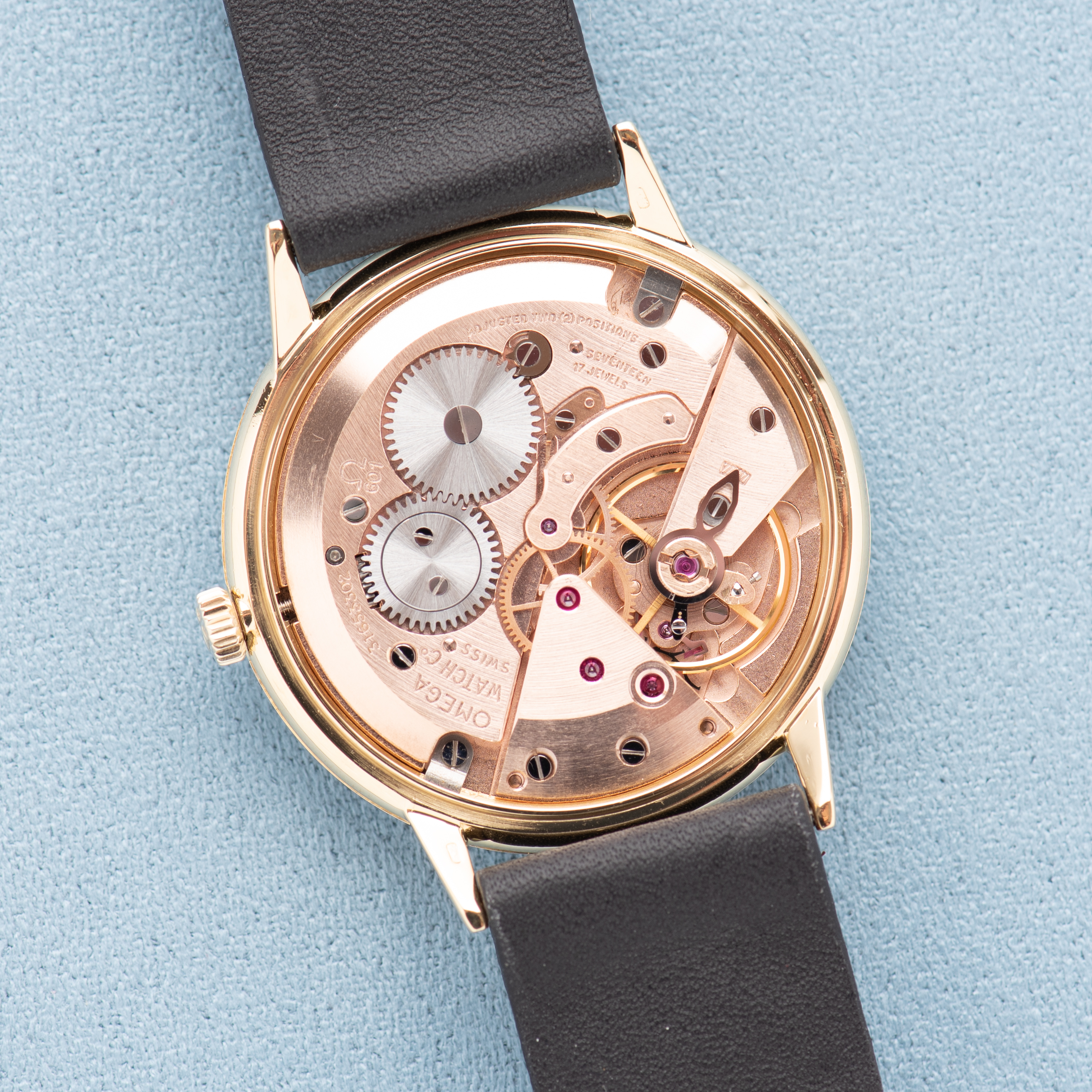 View of Omega Geneva Dress Watch 18K Yellow Gold – Ref. 131.041 – 1969